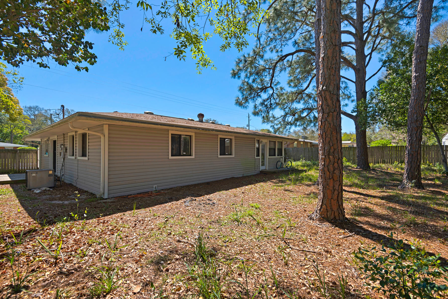 ELLIOTTS POINT 10TH ADDN - Residential