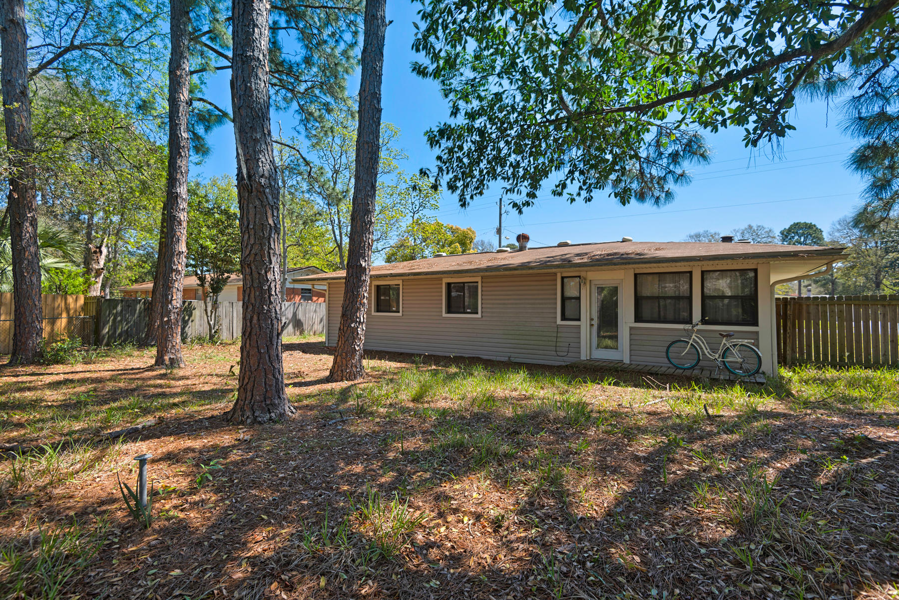 ELLIOTTS POINT 10TH ADDN - Residential