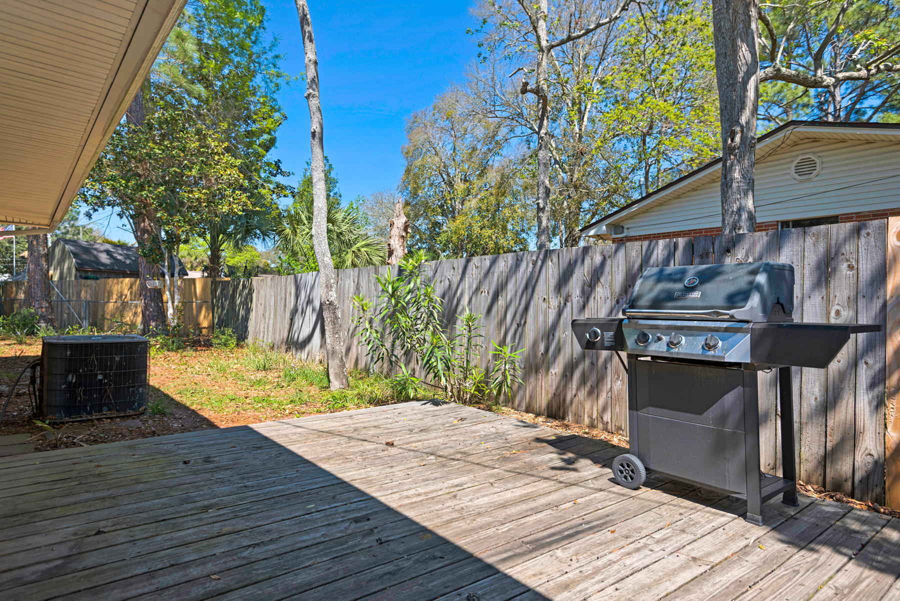 ELLIOTTS POINT 10TH ADDN - Residential