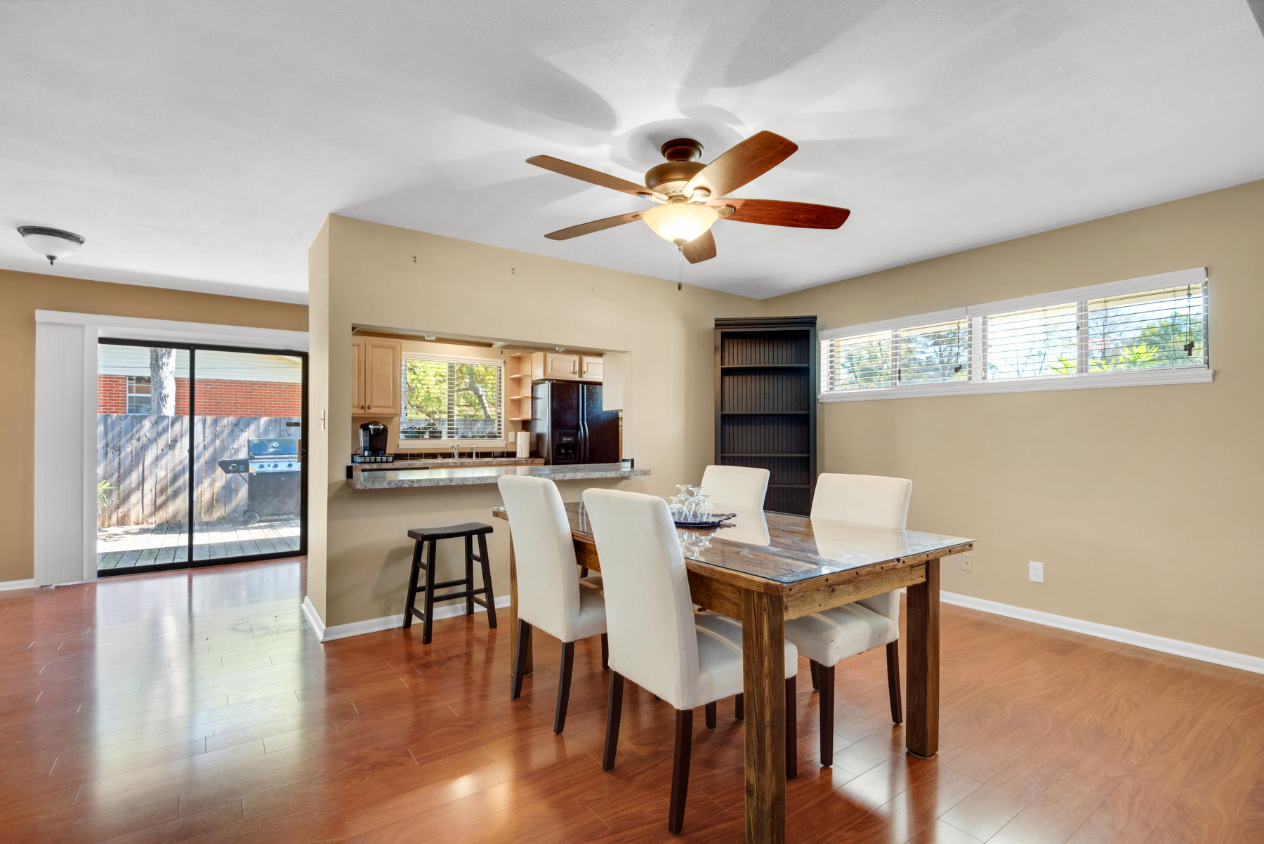 ELLIOTTS POINT 10TH ADDN - Residential