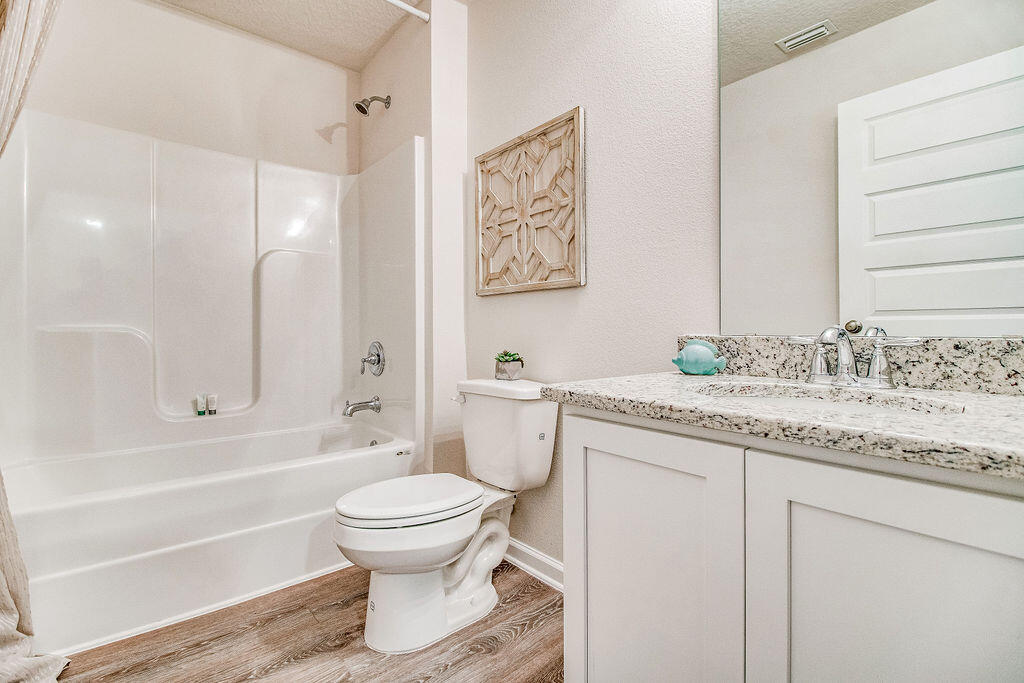 HOMEWOOD EST - Residential