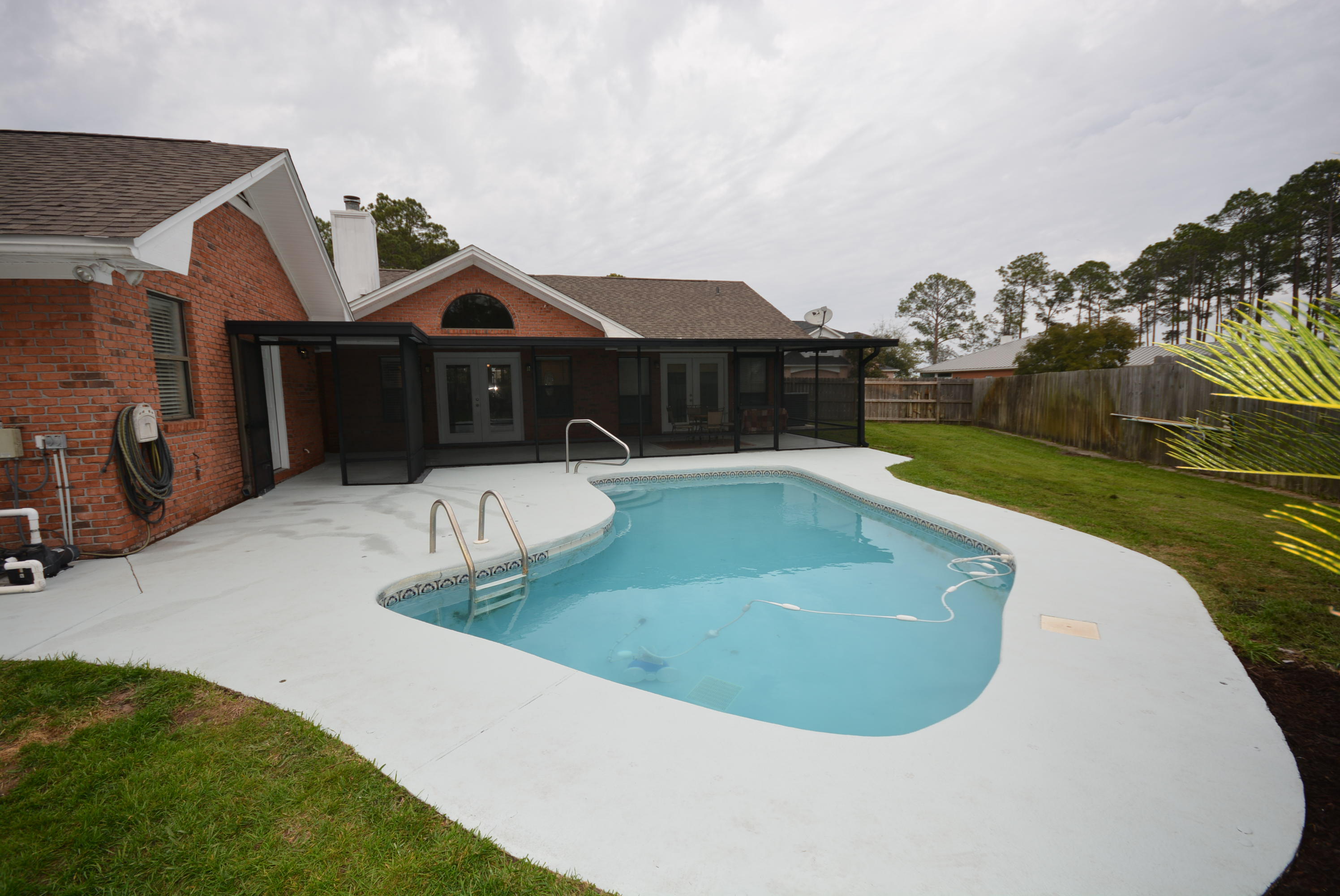 COLONY CLUB HARBOUR PH 2 - Residential