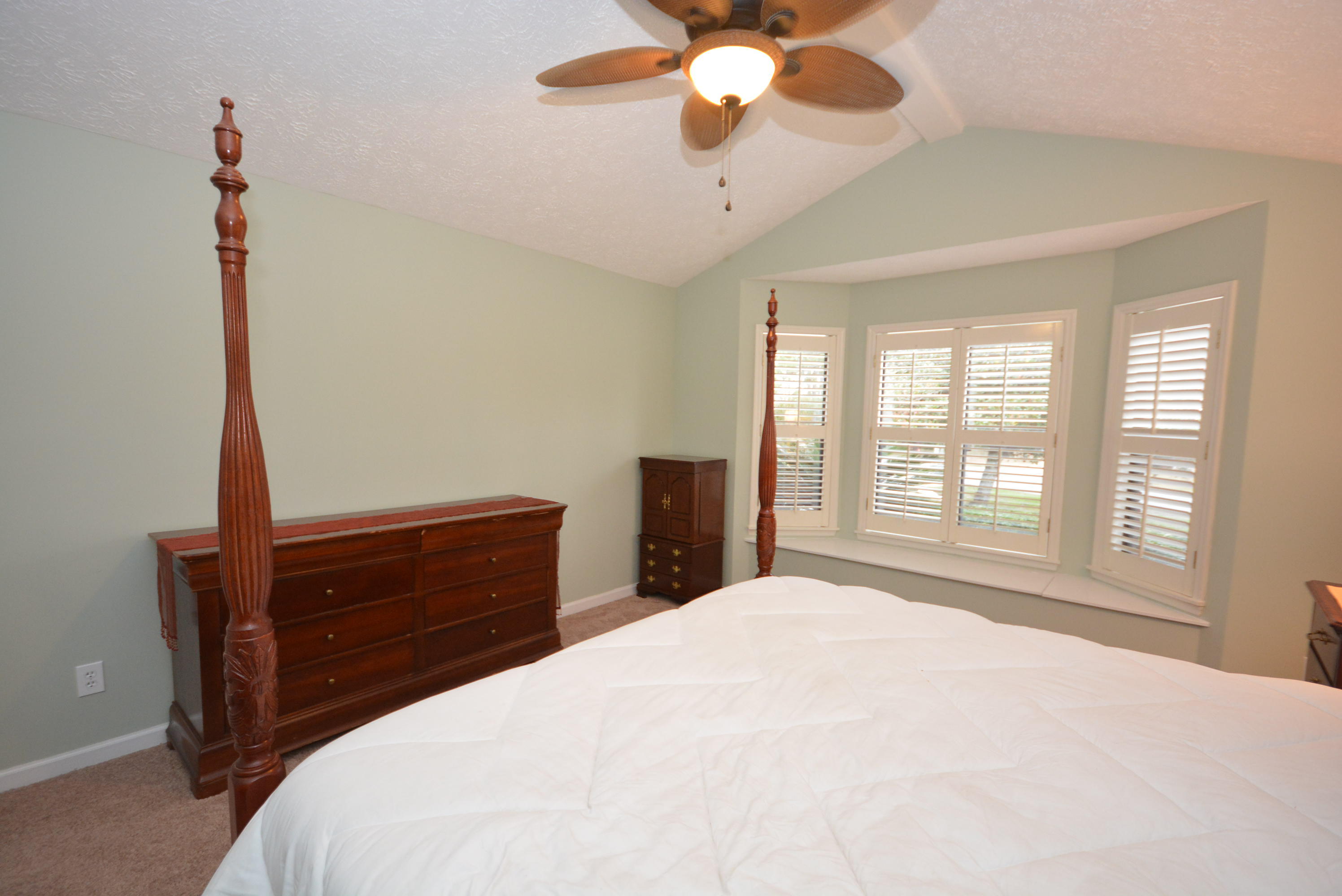 COLONY CLUB HARBOUR PH 2 - Residential