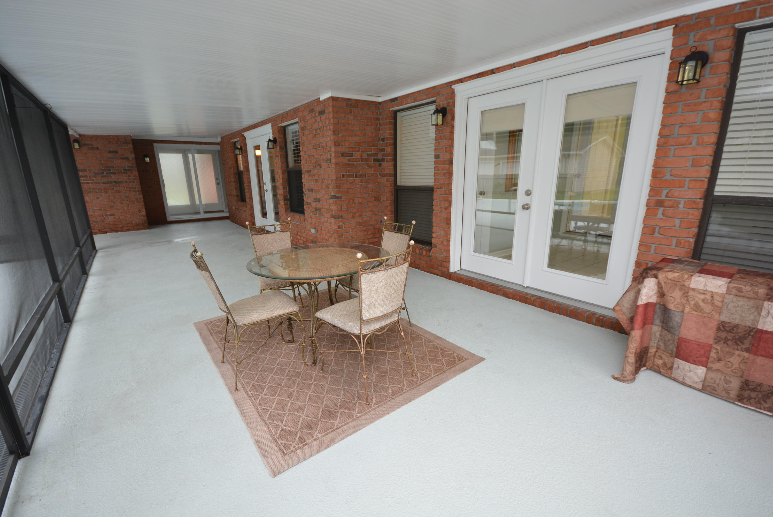 COLONY CLUB HARBOUR PH 2 - Residential