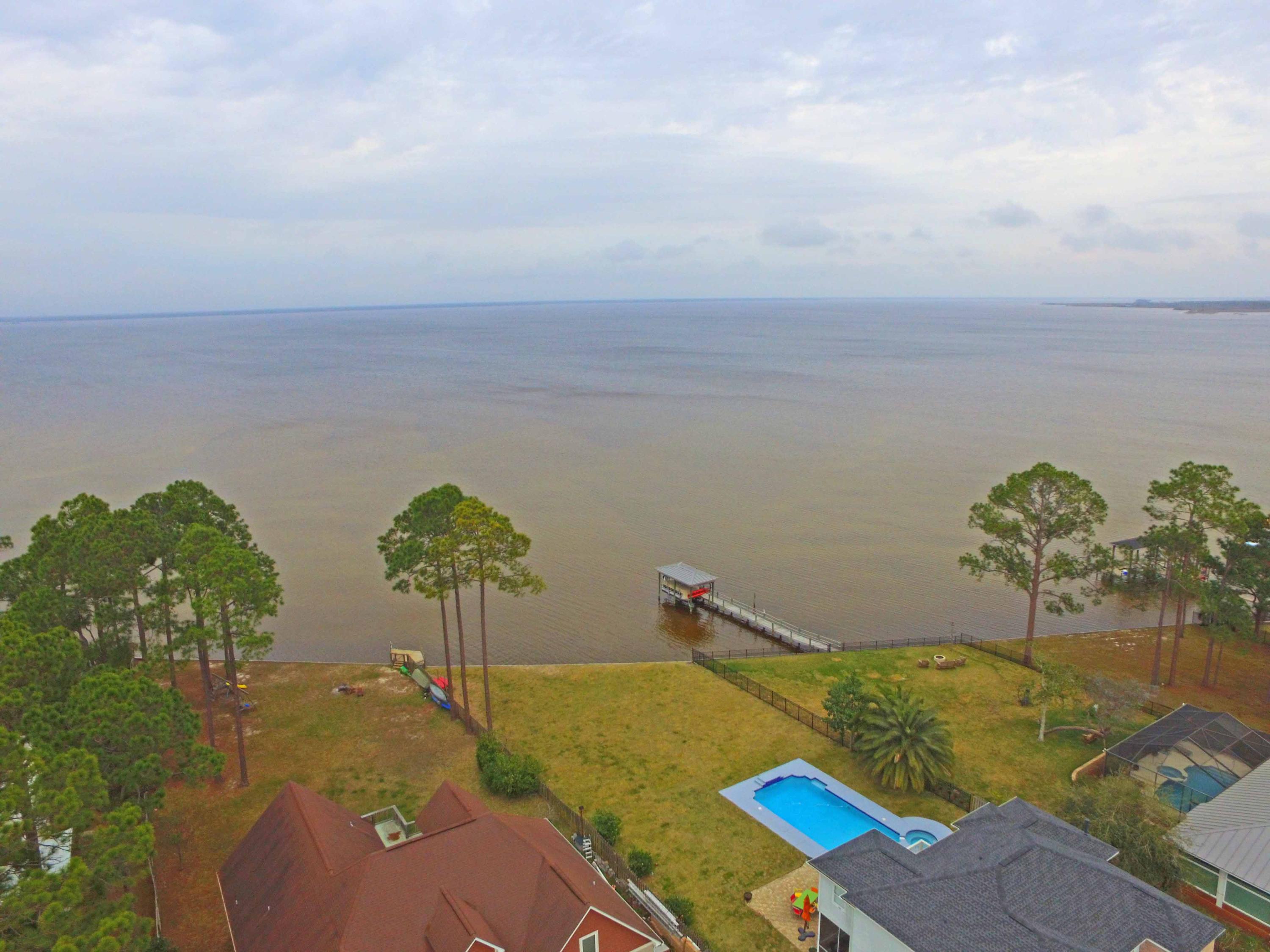 COLONY CLUB HARBOUR PH 2 - Residential