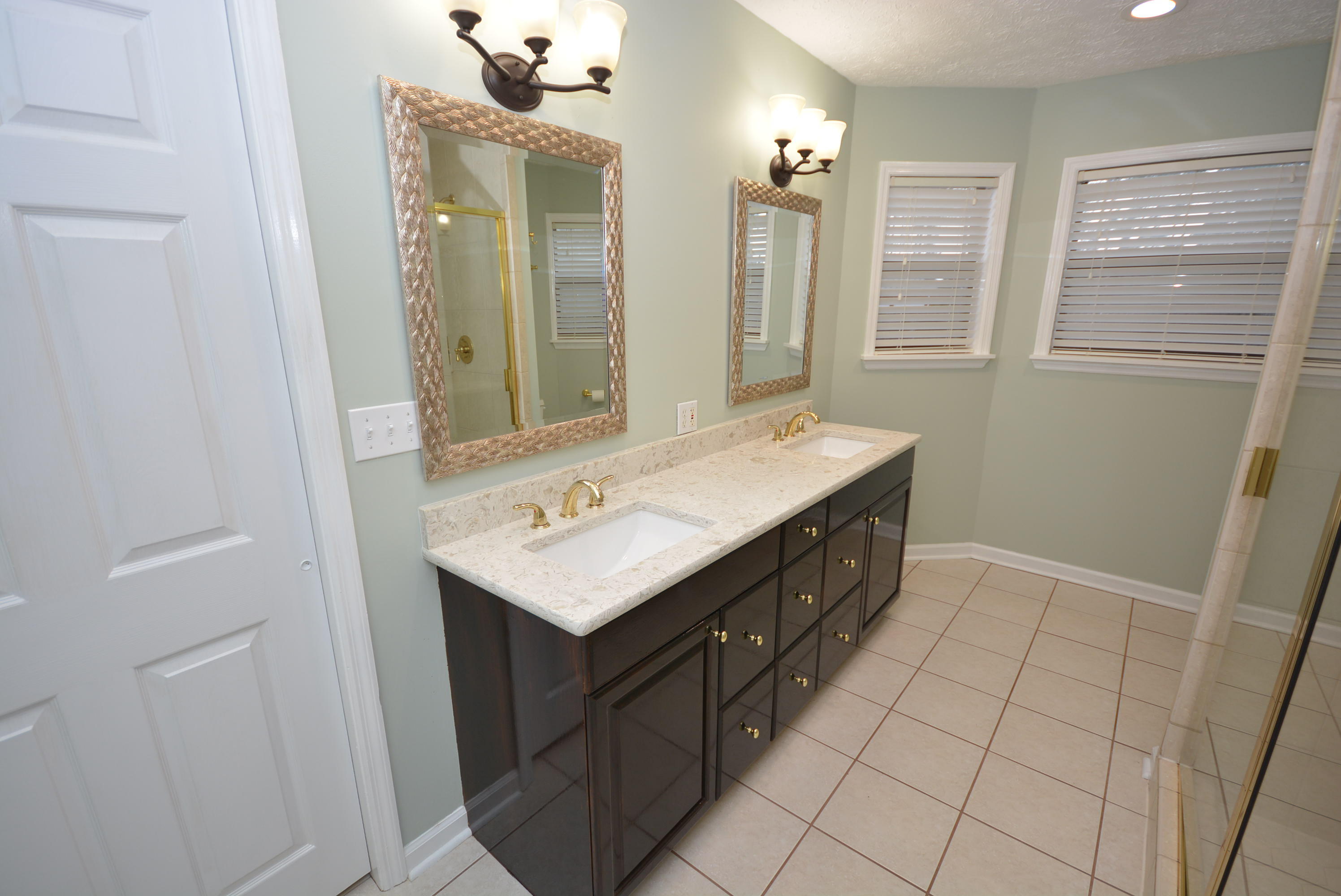 COLONY CLUB HARBOUR PH 2 - Residential