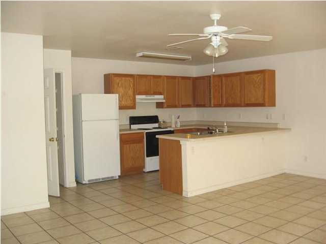 CLASSIC MANOR - Residential Lease