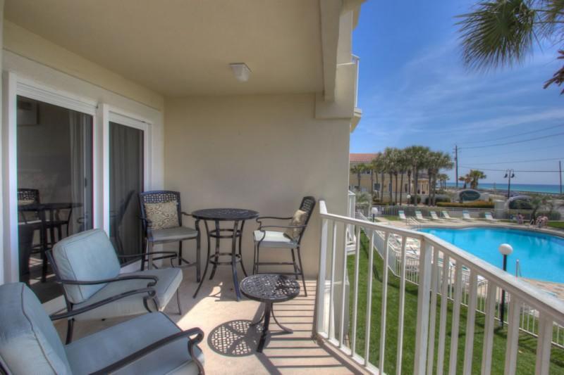 MARAVILLA CONDO 1 - Residential