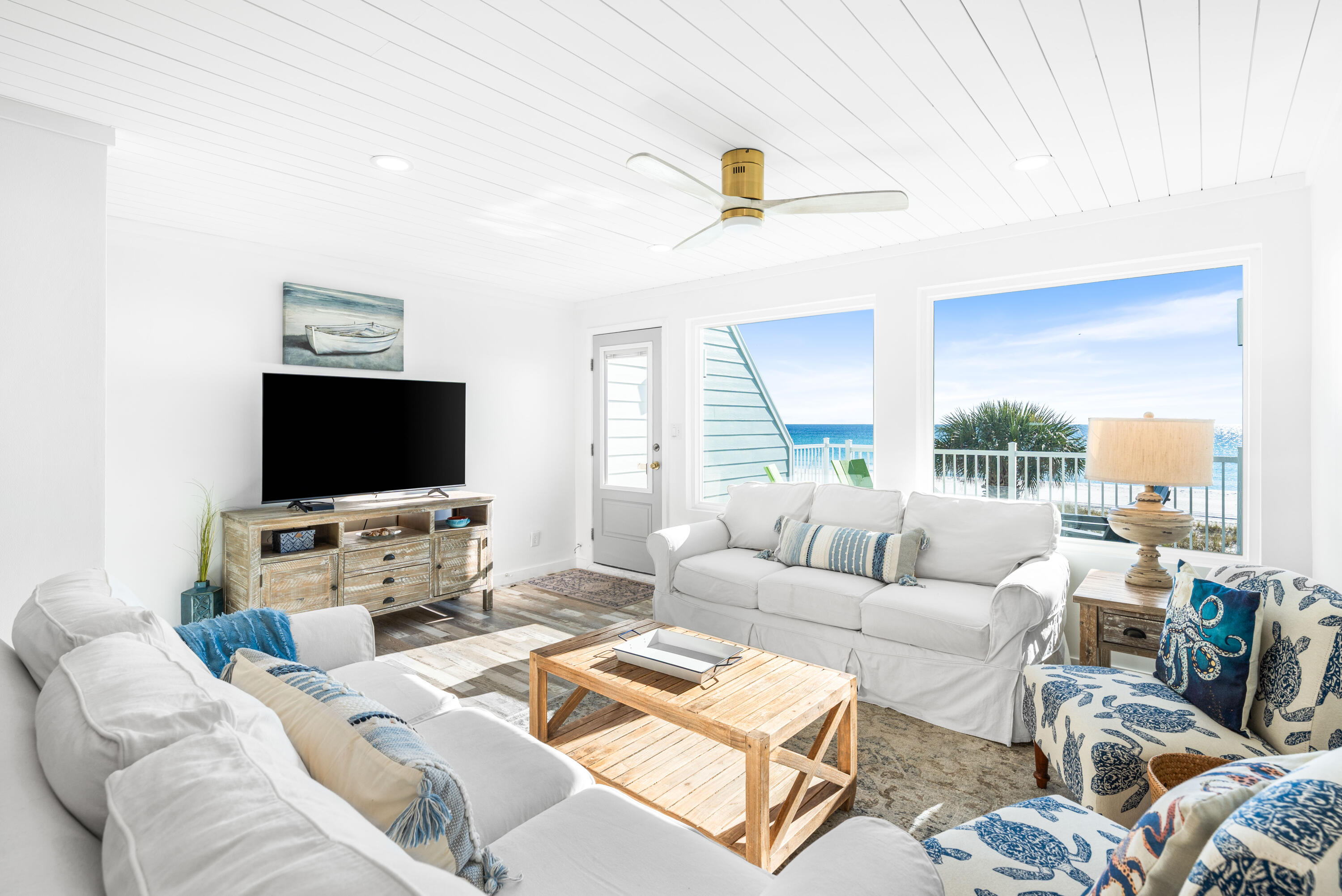 SHORES TOWNHOUSES - Residential