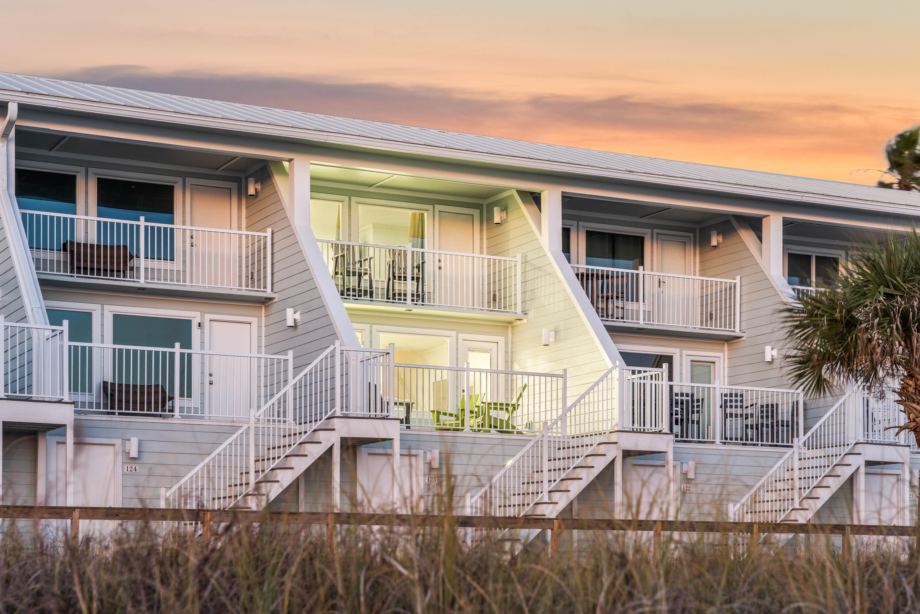 SHORES TOWNHOUSES - Residential