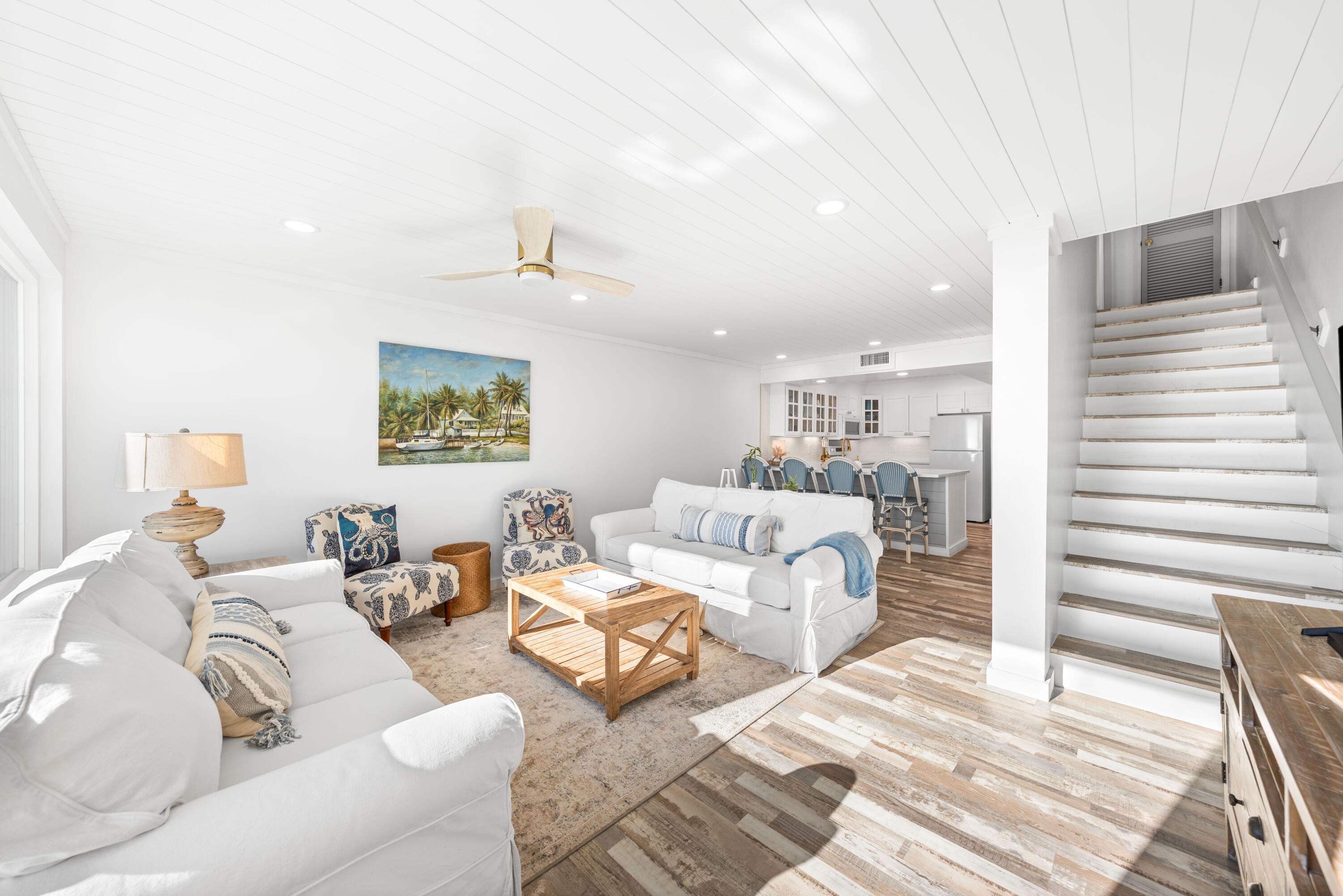 SHORES TOWNHOUSES - Residential