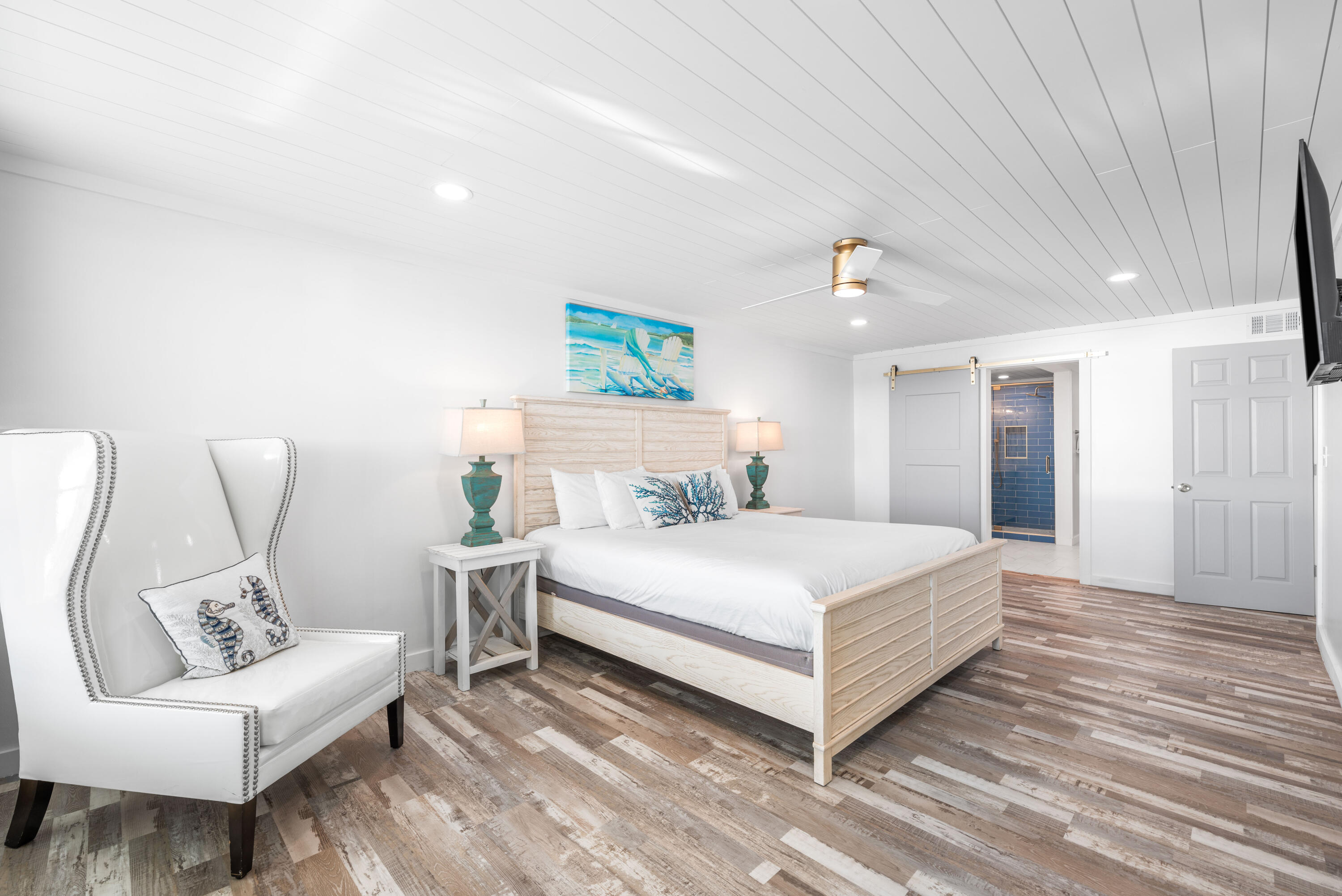 SHORES TOWNHOUSES - Residential