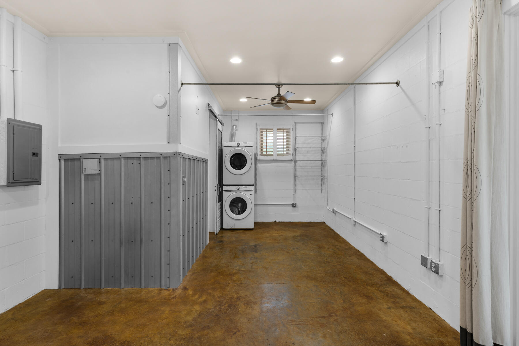 ROLLING DUNES ESTATES - Residential Lease