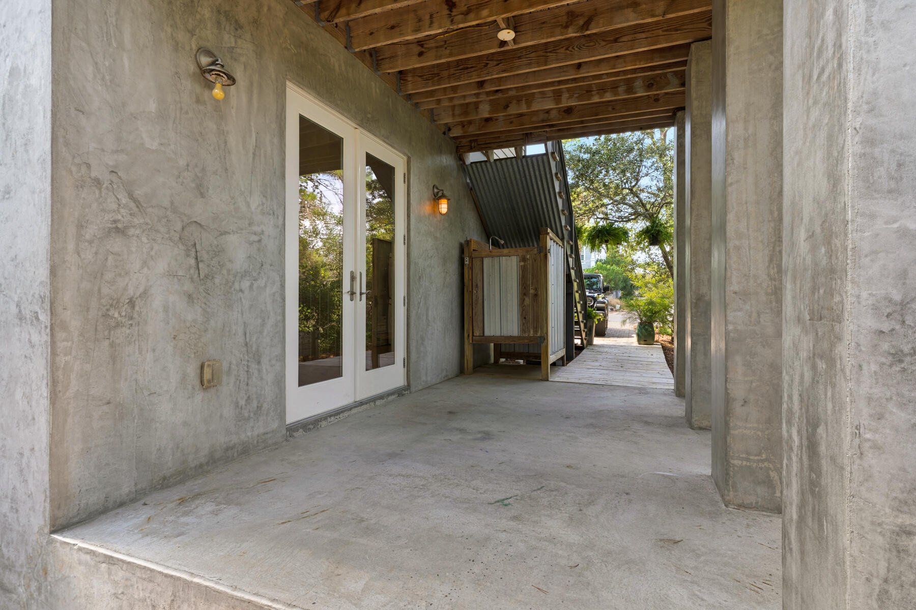 ROLLING DUNES ESTATES - Residential Lease
