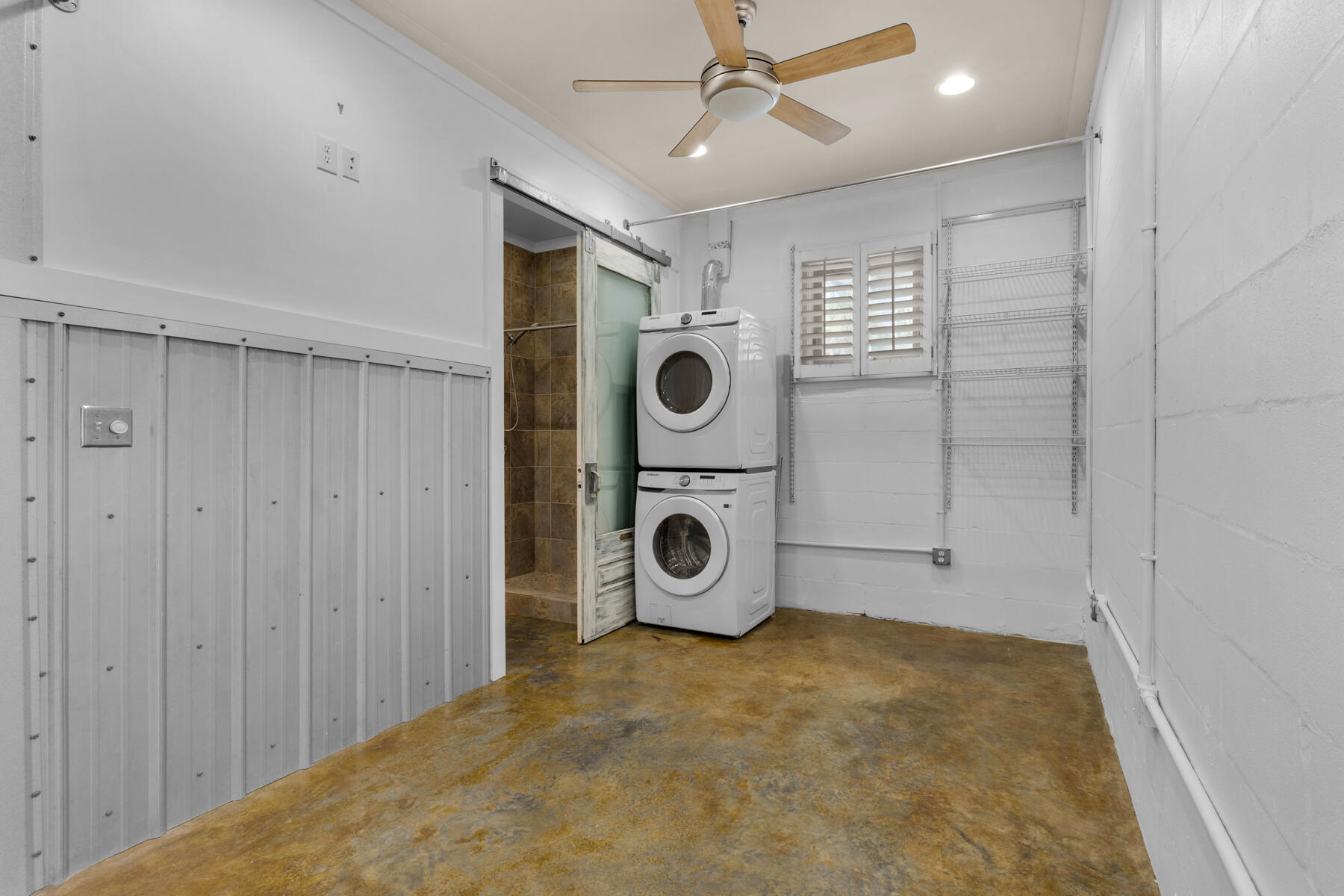 ROLLING DUNES ESTATES - Residential Lease