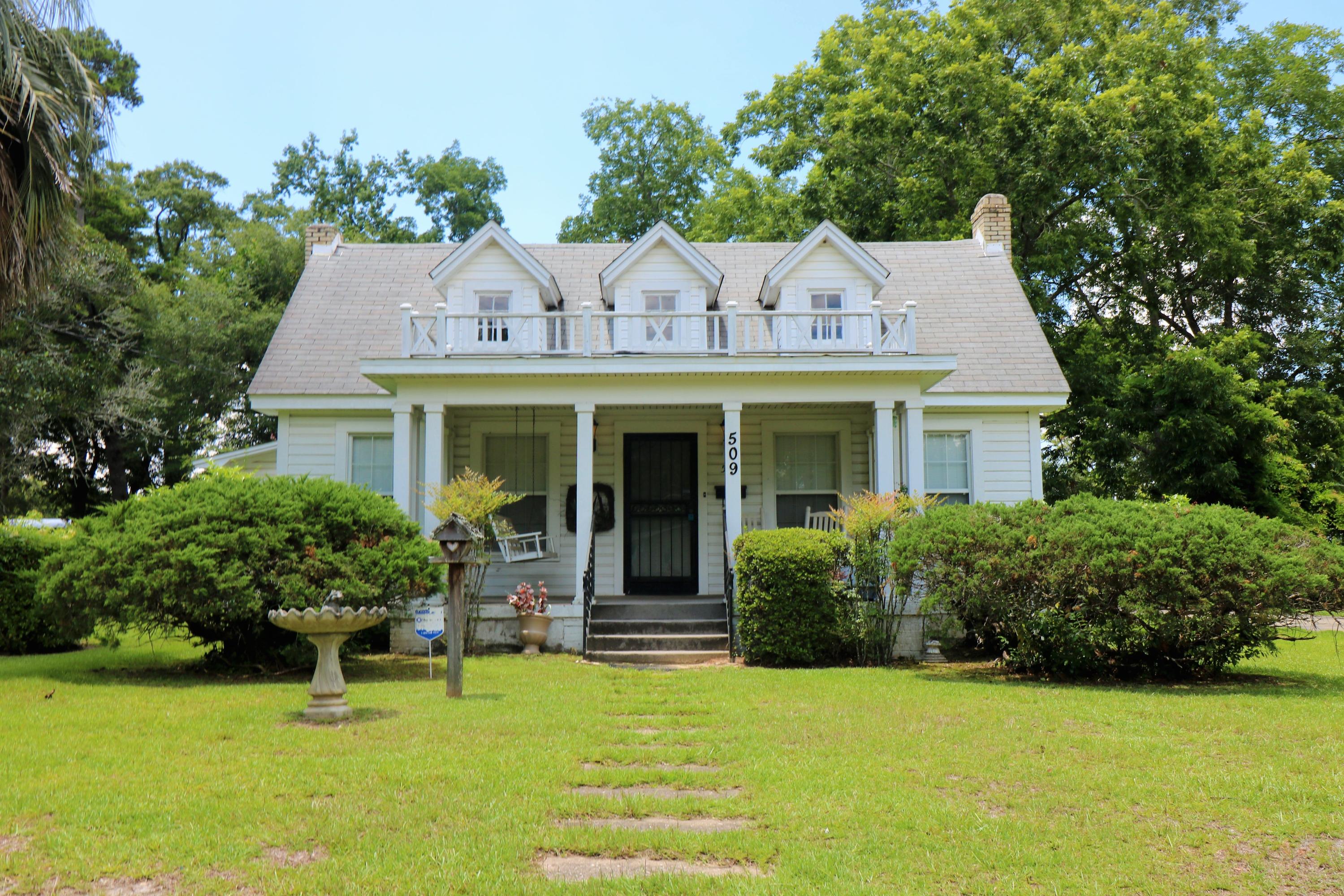 NO RECORDED SUBDIVISION - Residential