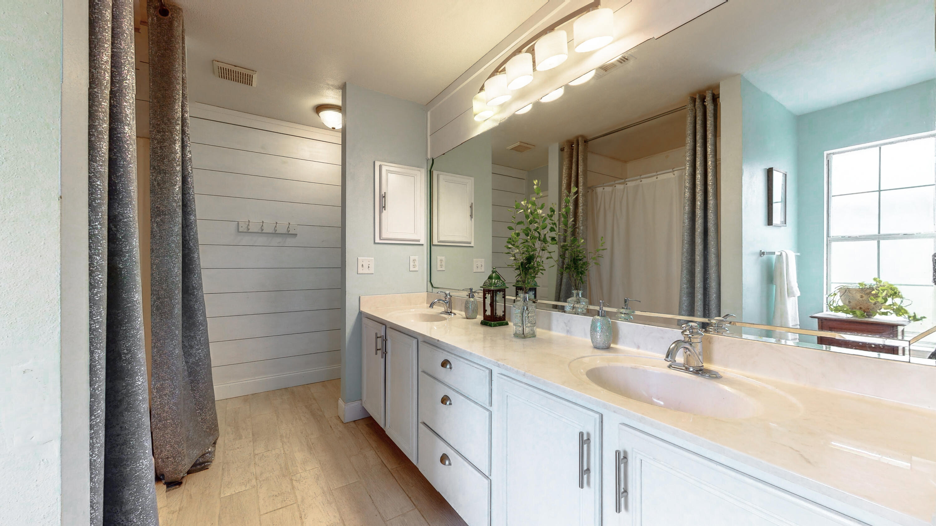 DRIFTWOOD ESTATES - Residential