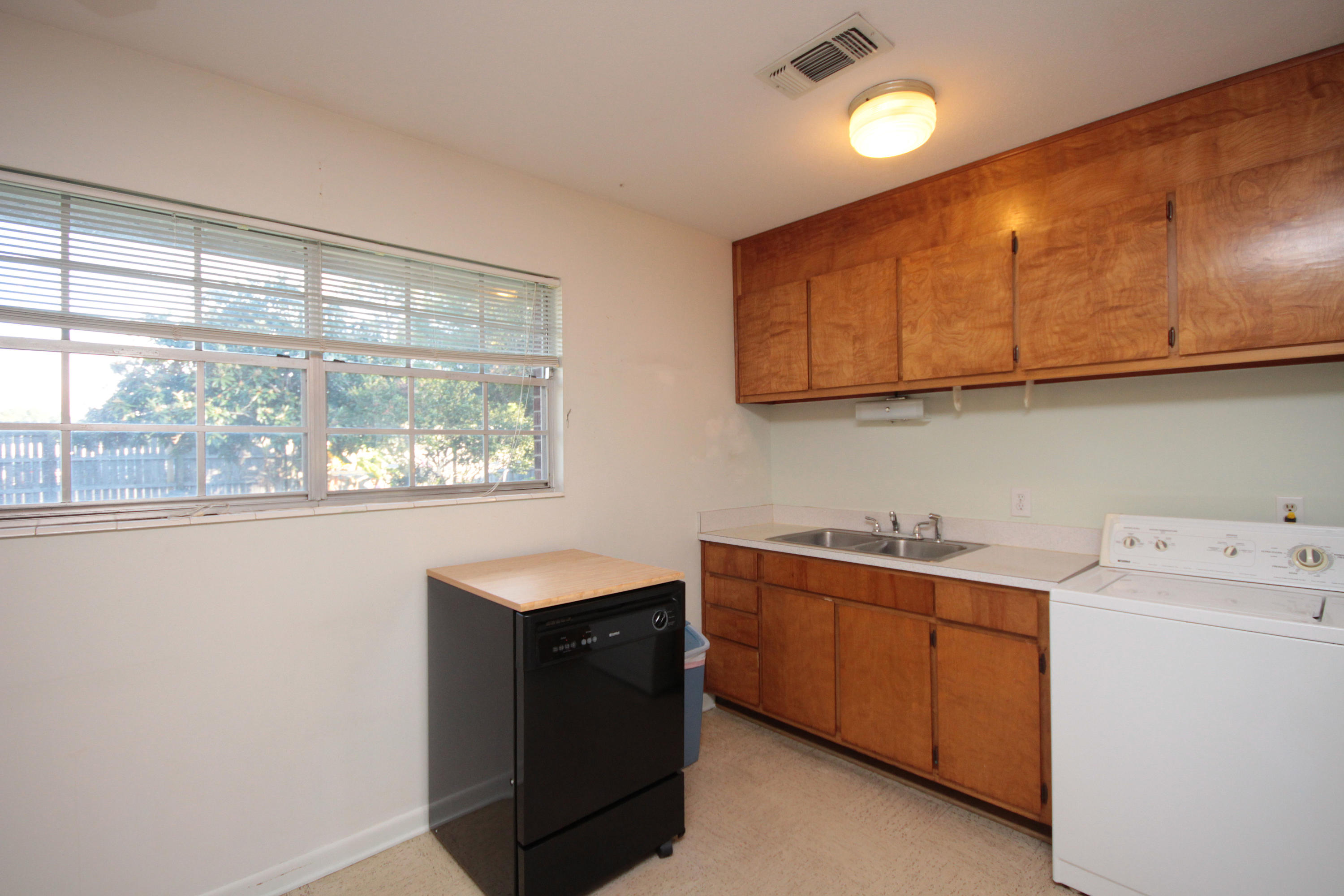 SANTA ROSA PARK 1ST ADDN - Residential