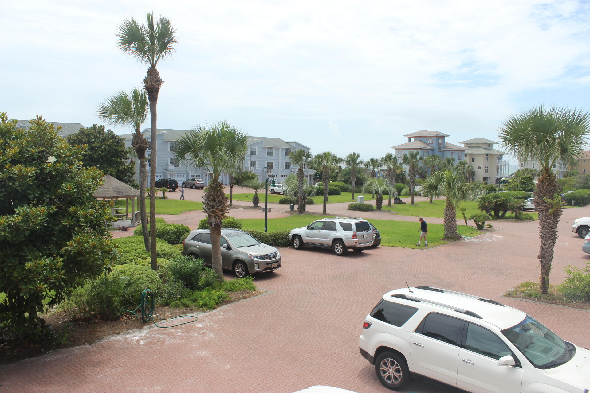 SEAHAUNTS - Residential