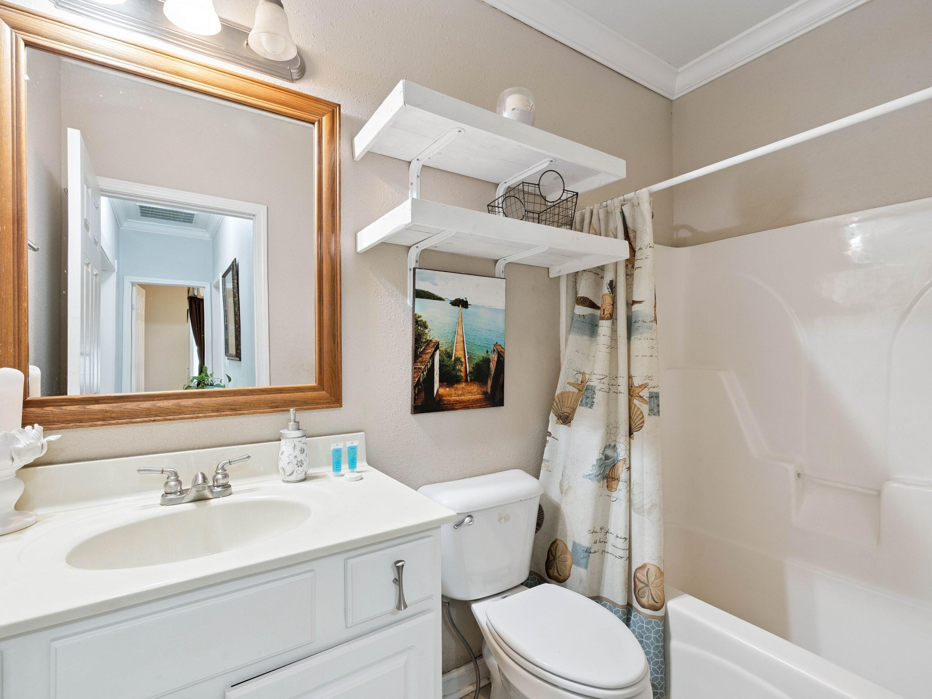 TOWN OF SANTA ROSA - Residential