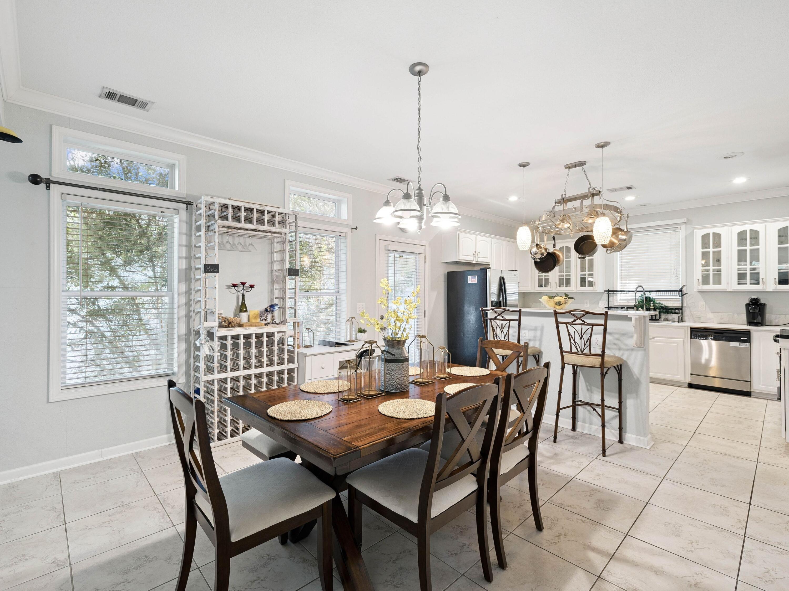 TOWN OF SANTA ROSA - Residential