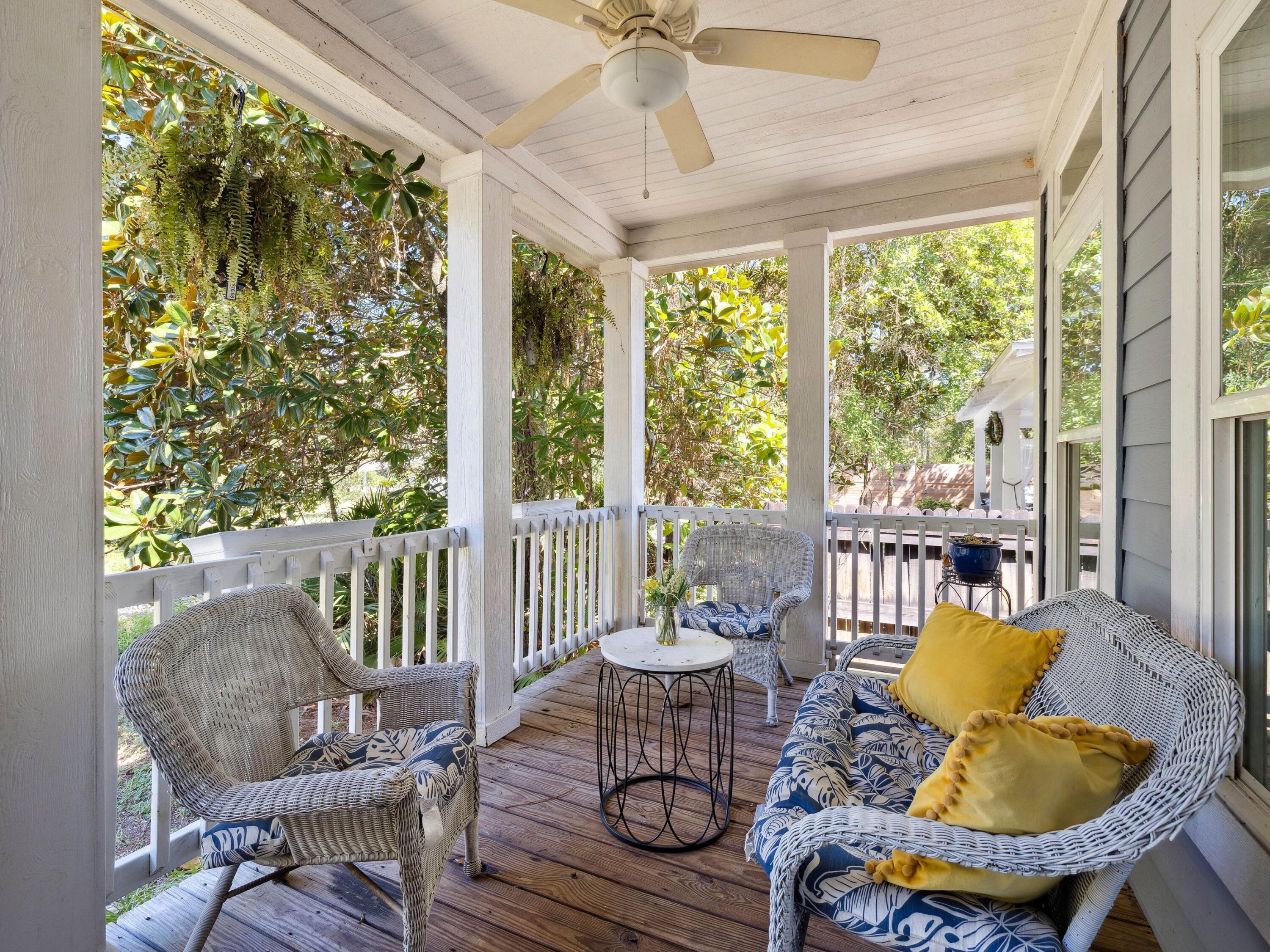 TOWN OF SANTA ROSA - Residential