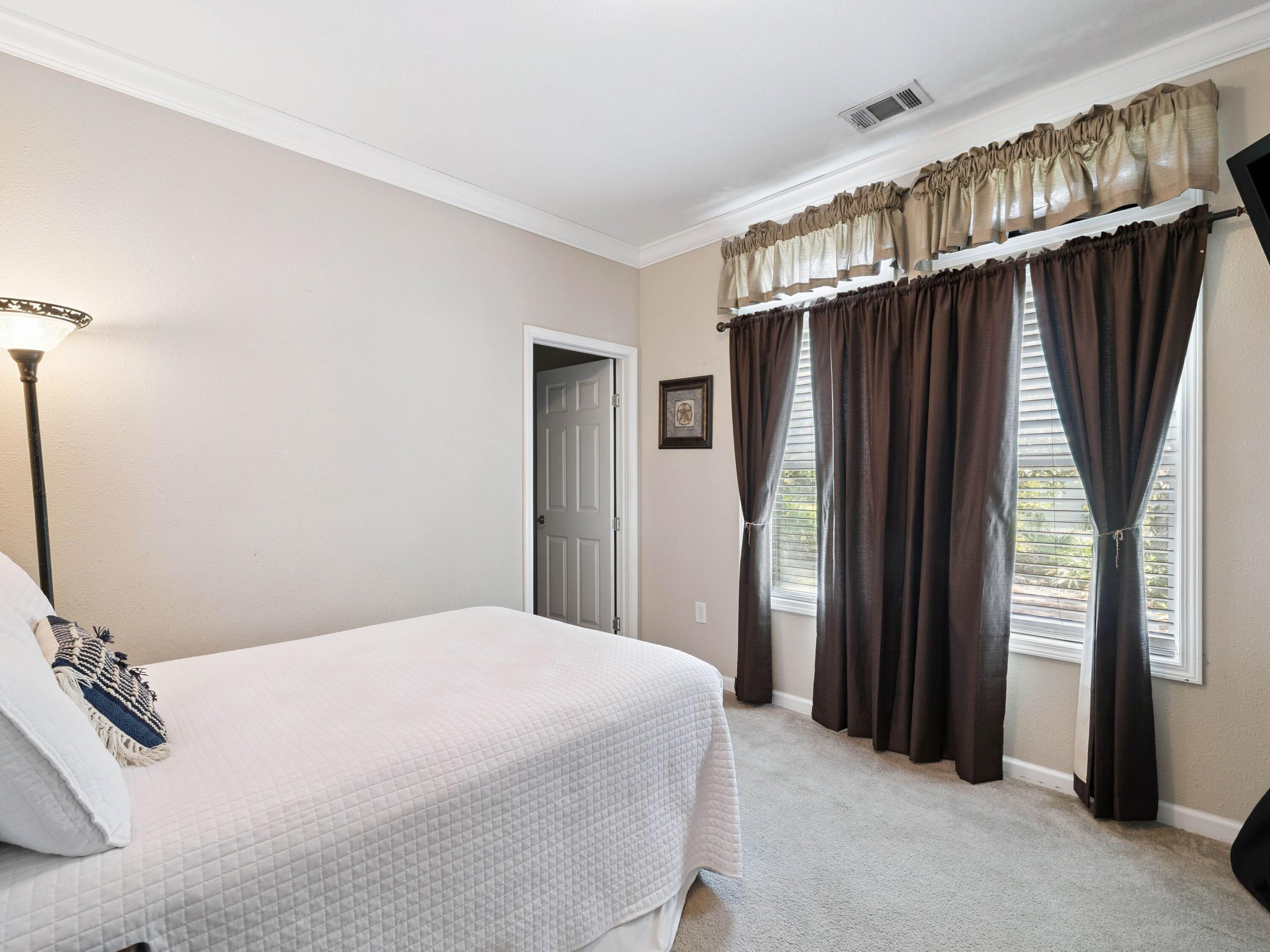 TOWN OF SANTA ROSA - Residential