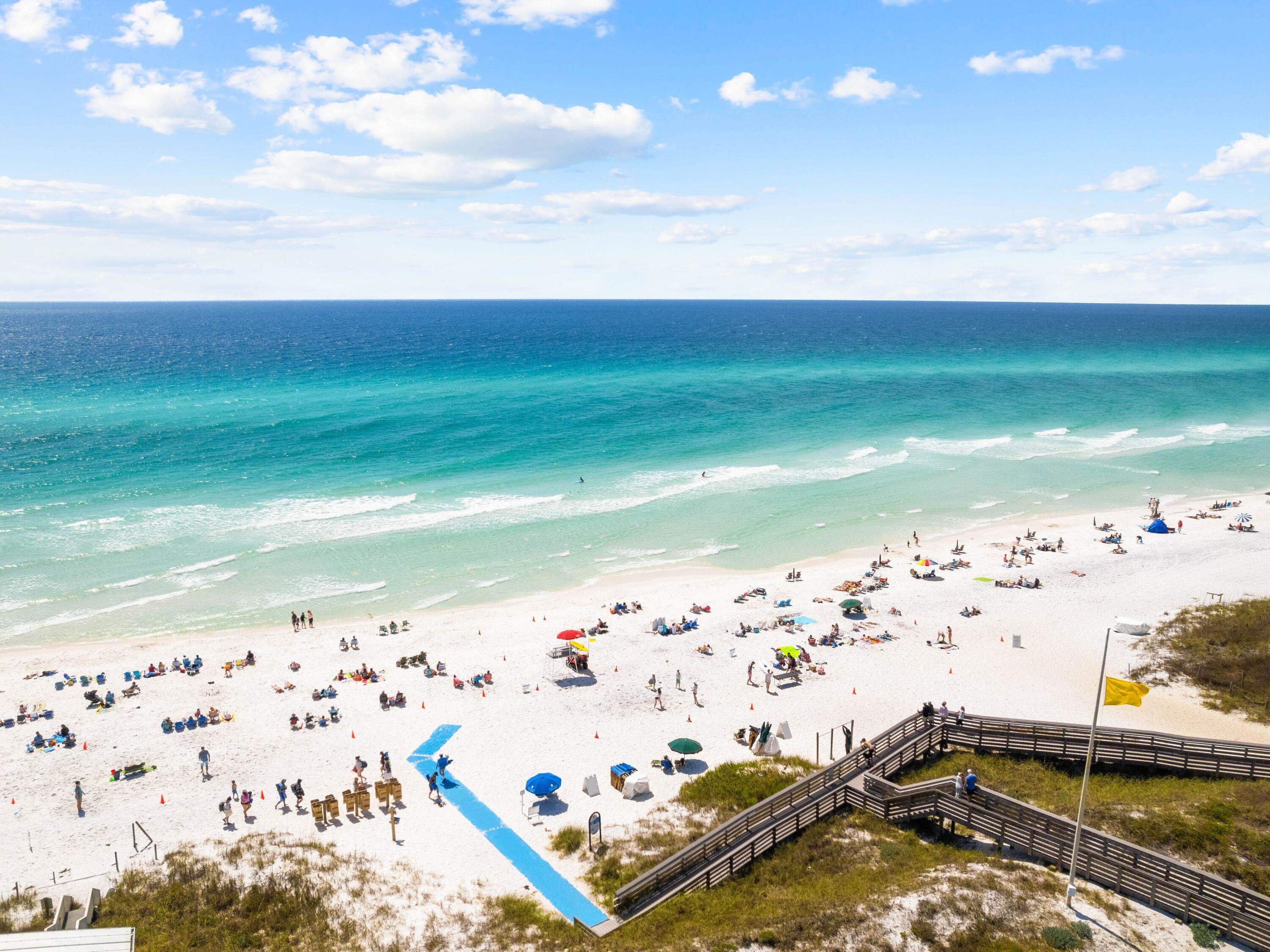 TOWN OF SANTA ROSA - Residential