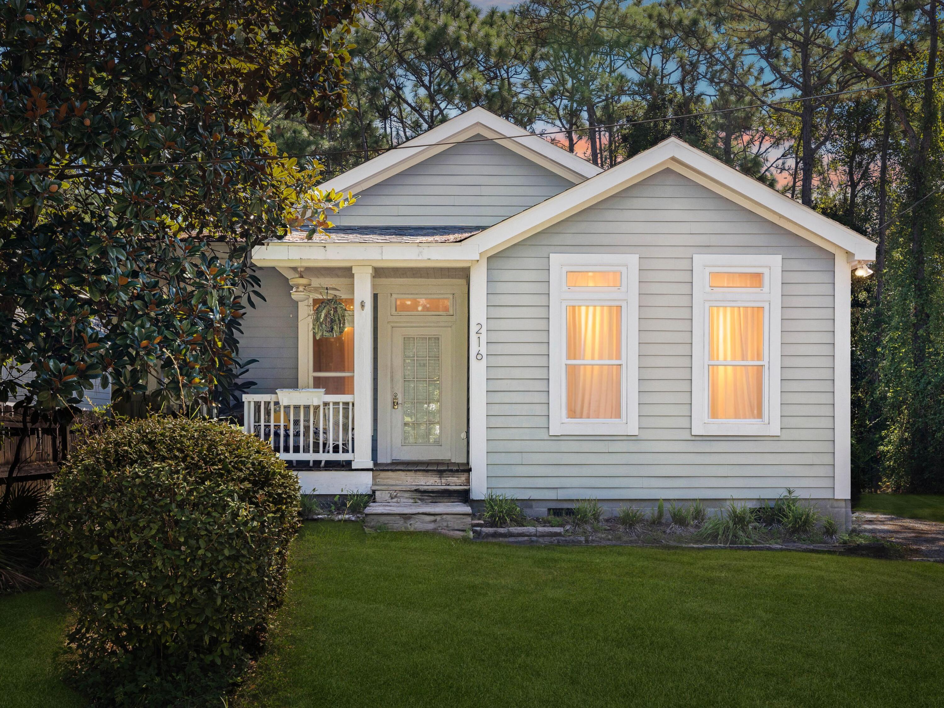 TOWN OF SANTA ROSA - Residential