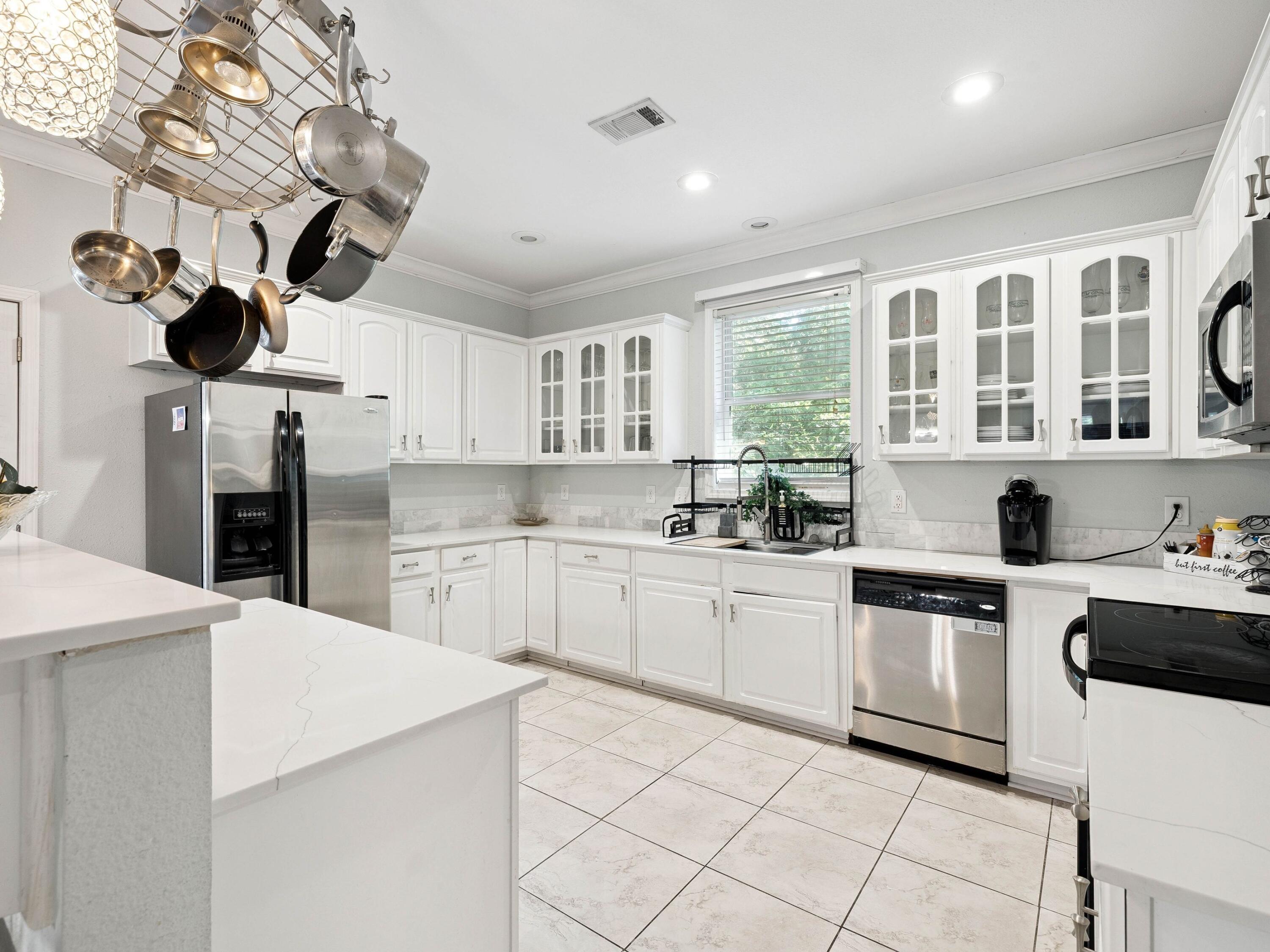 TOWN OF SANTA ROSA - Residential