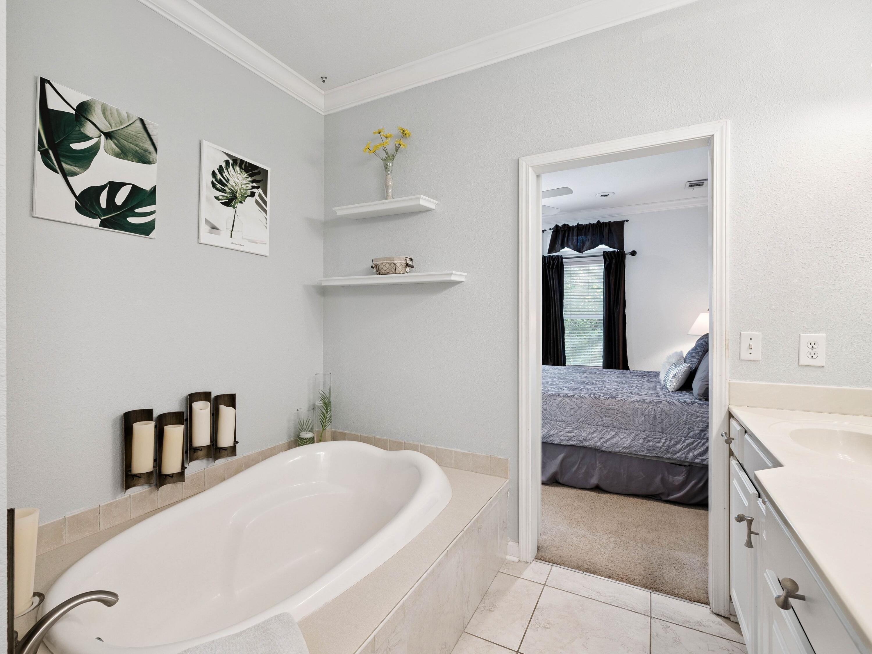 TOWN OF SANTA ROSA - Residential