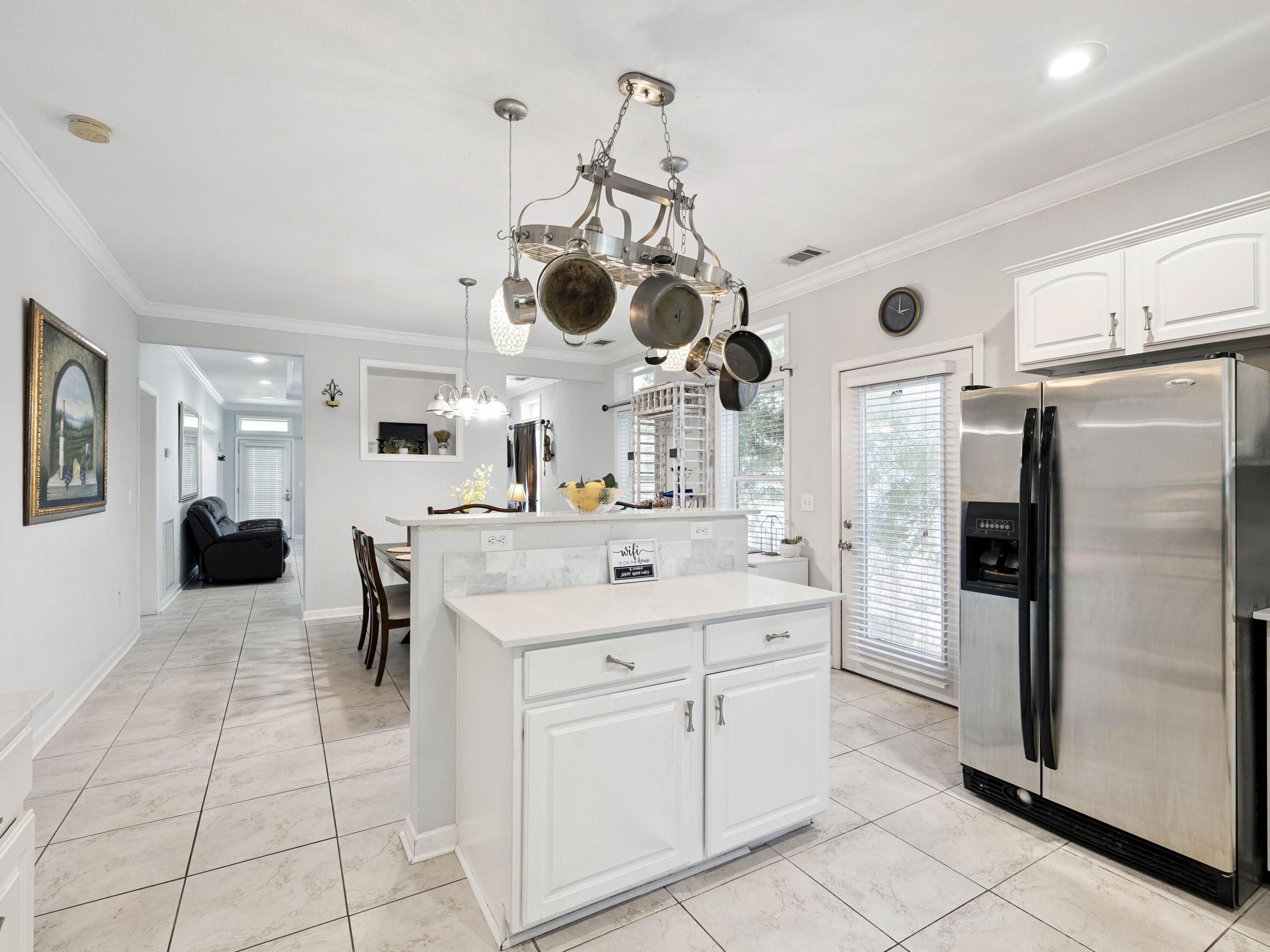 TOWN OF SANTA ROSA - Residential