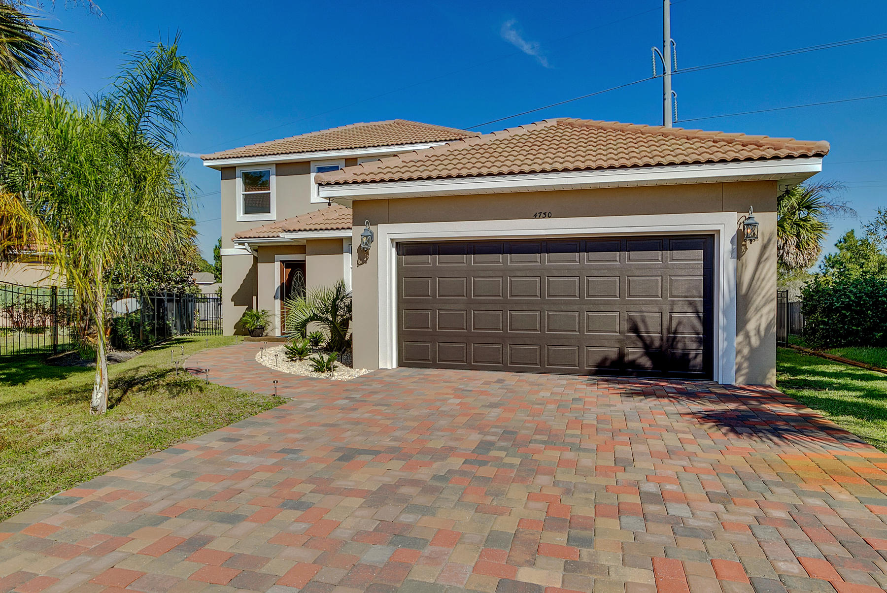 CALUSA BAY - Residential
