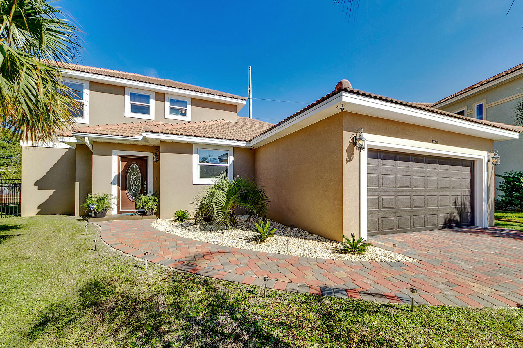 CALUSA BAY - Residential