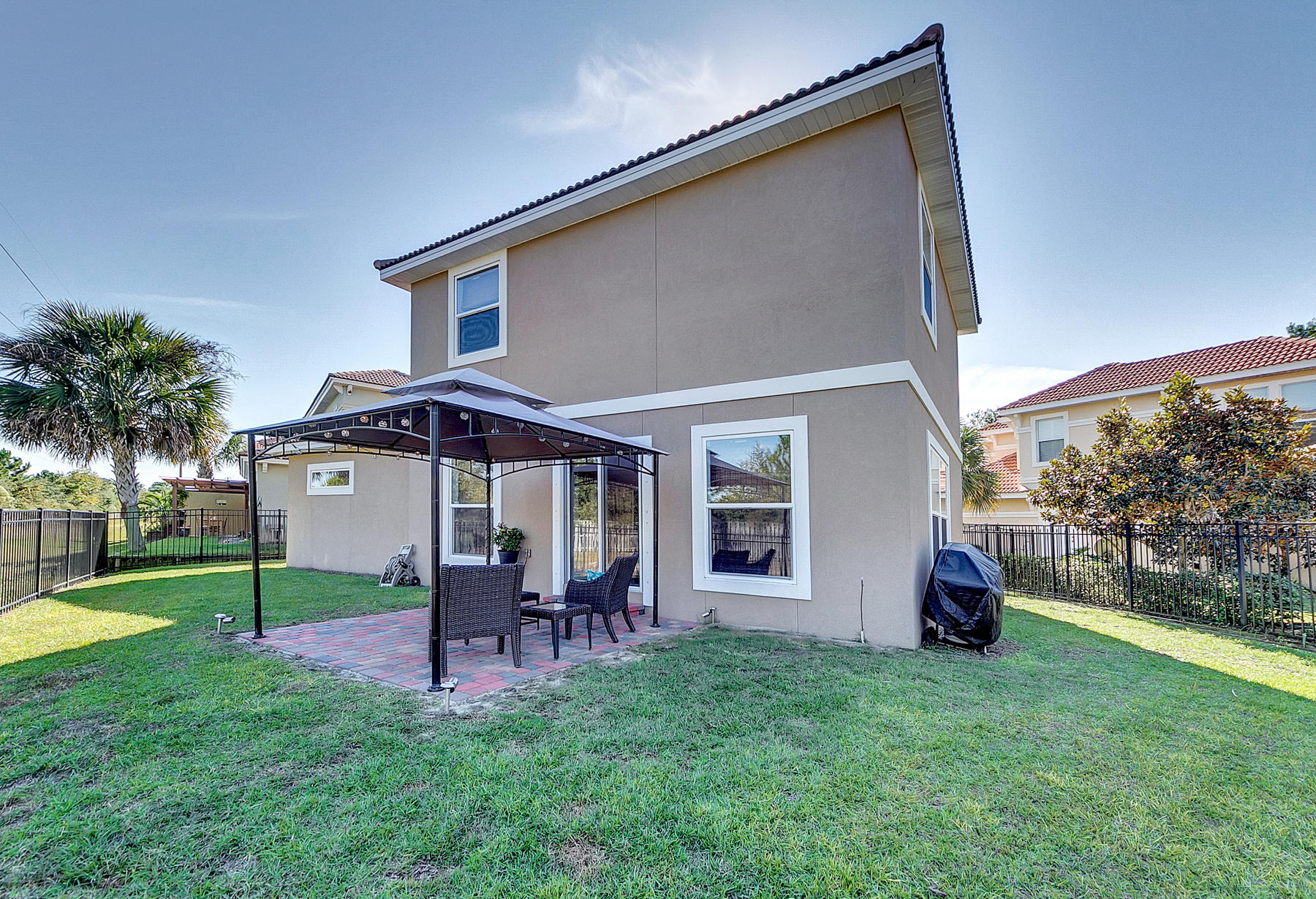 CALUSA BAY - Residential