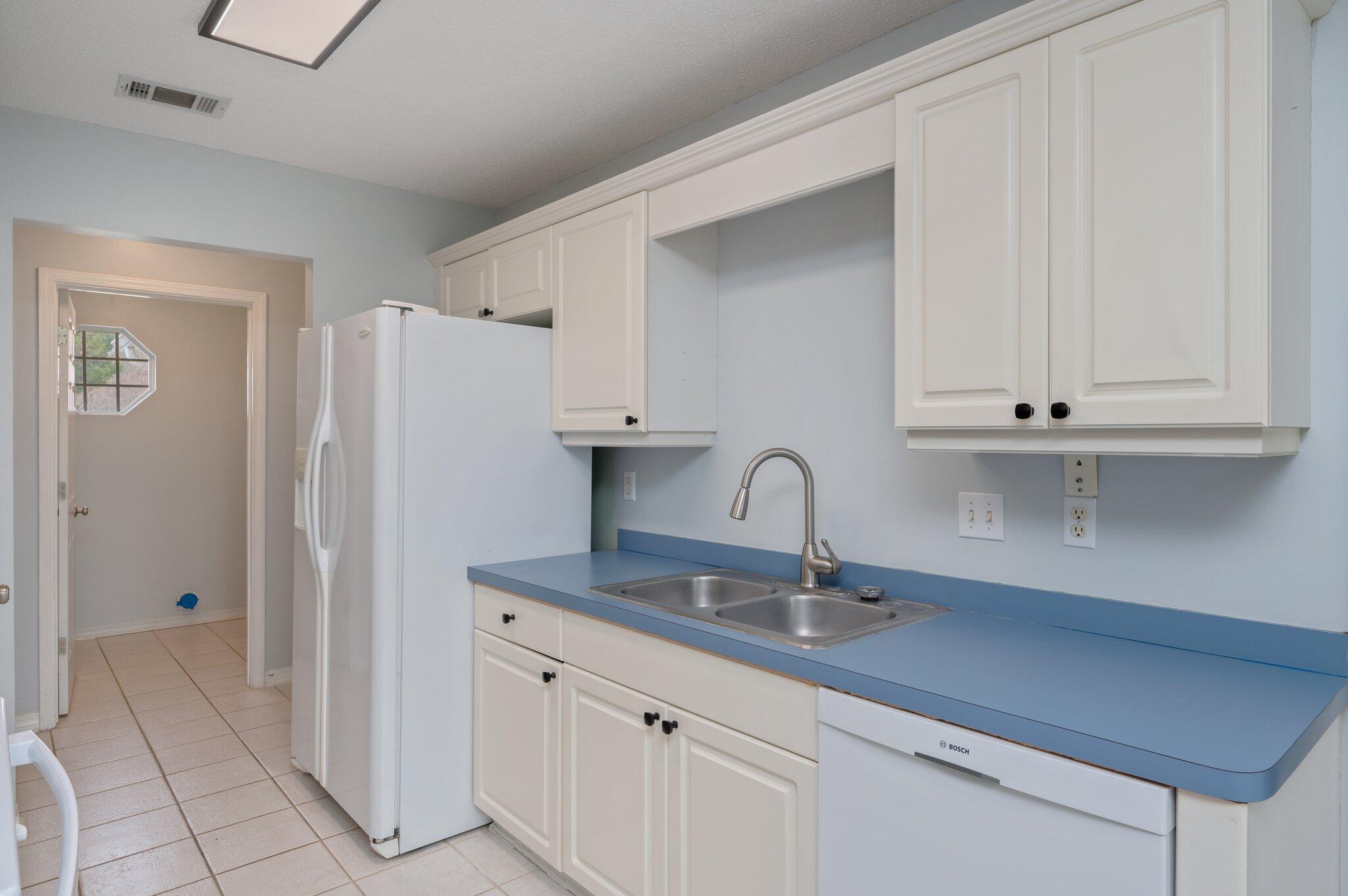 COUNTRYVIEW EST 4TH PH VI - Residential