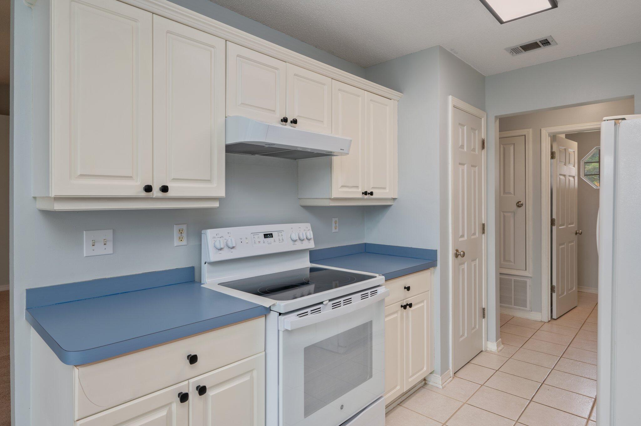 COUNTRYVIEW EST 4TH PH VI - Residential
