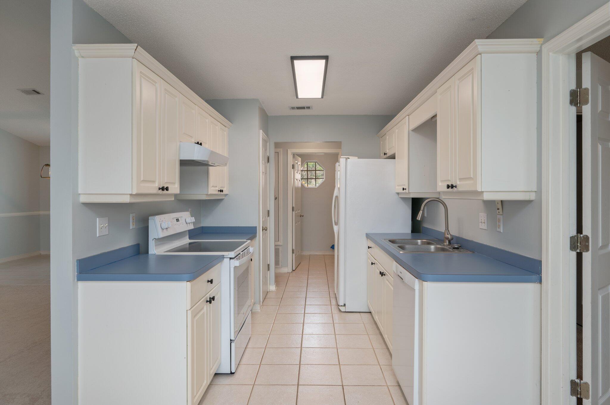 COUNTRYVIEW EST 4TH PH VI - Residential