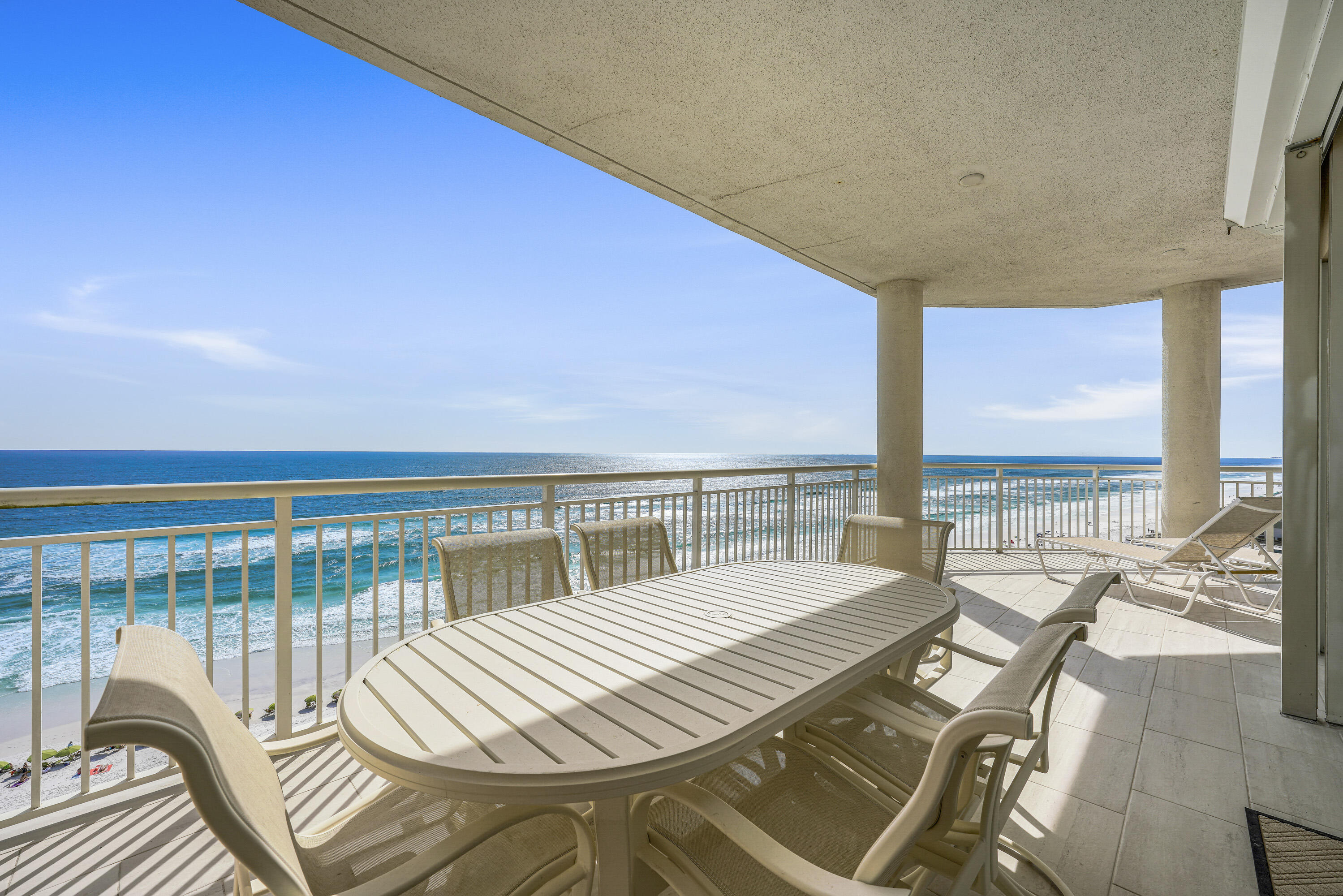 HIDDEN DUNES GRAND VILLAS - Residential