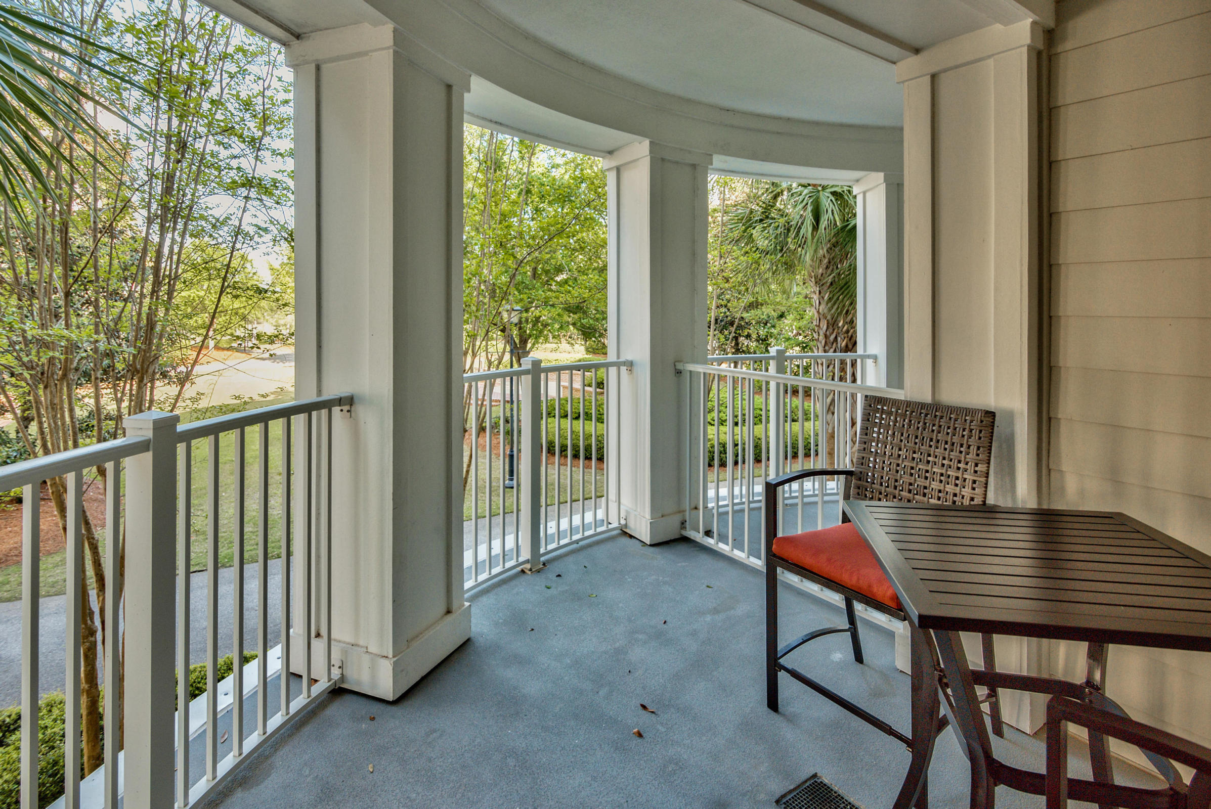 BAHIA CONDO - Residential