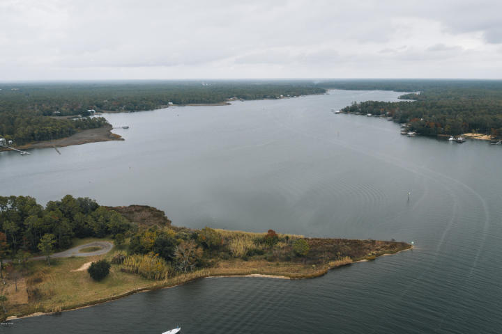 Bayou Lagrange - Land