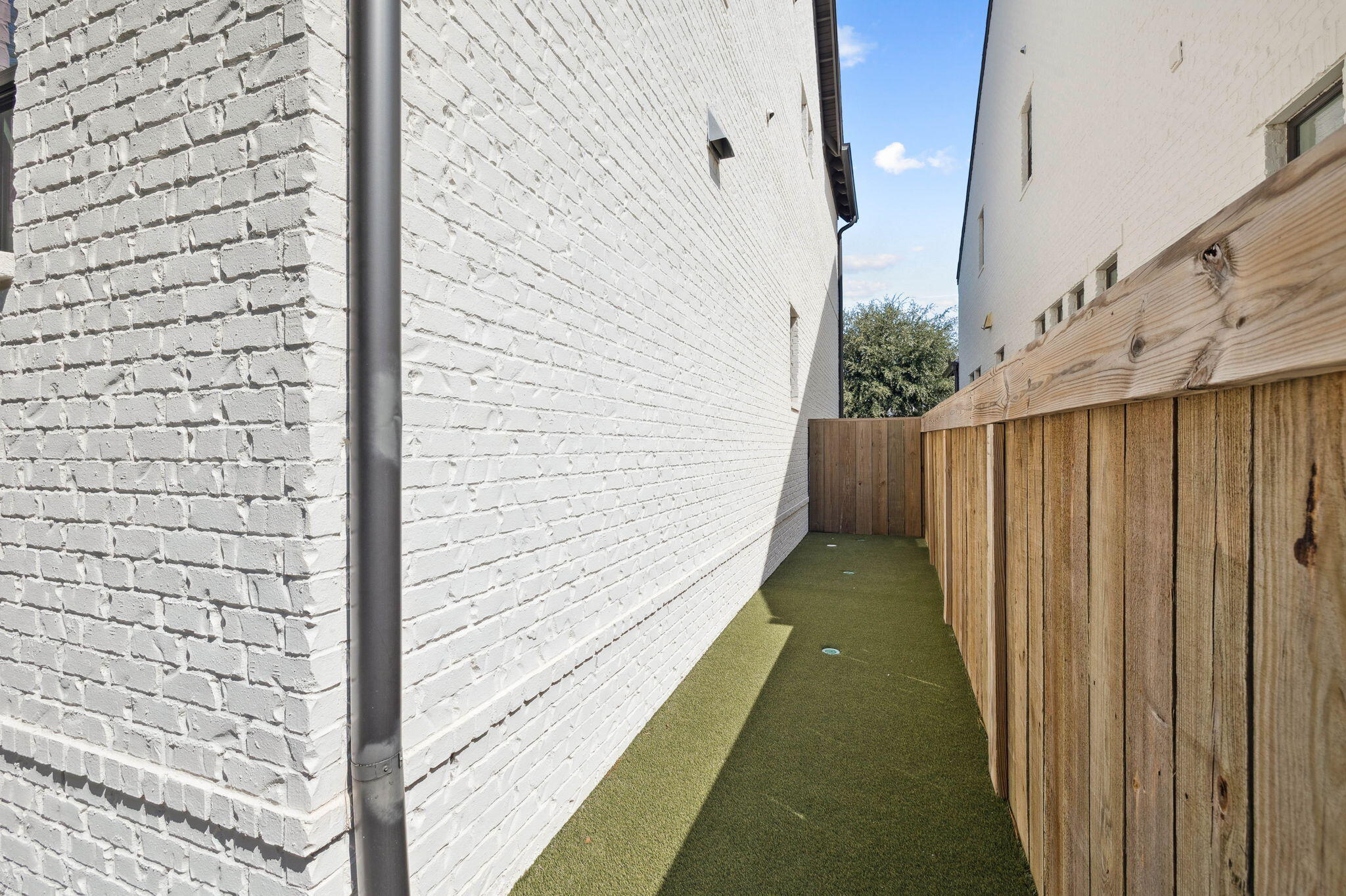 RidgeWalk - Residential