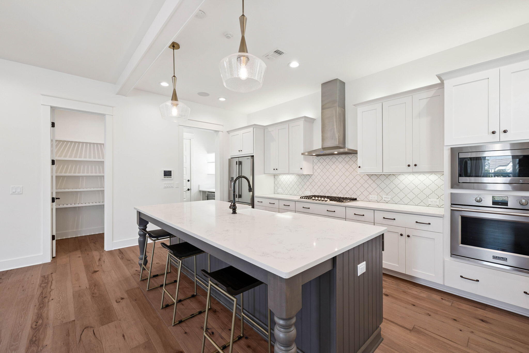 RidgeWalk - Residential