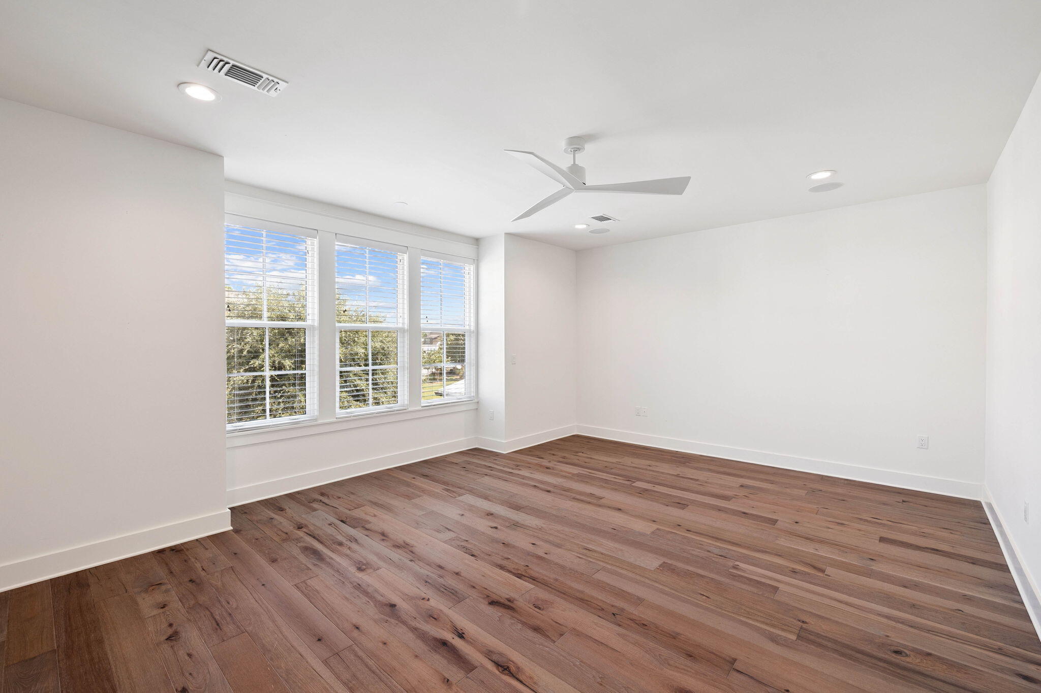 RidgeWalk - Residential