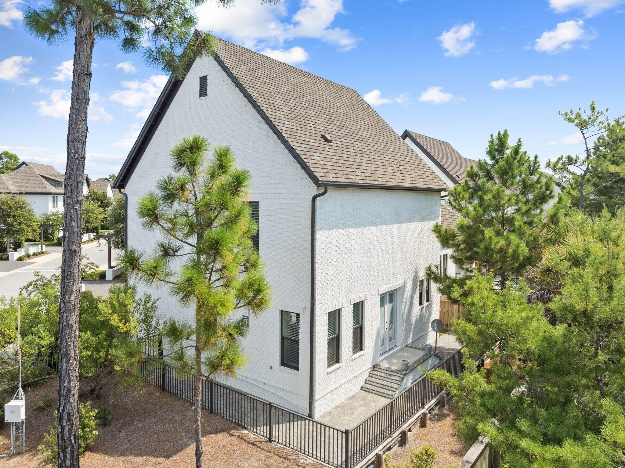 RidgeWalk - Residential