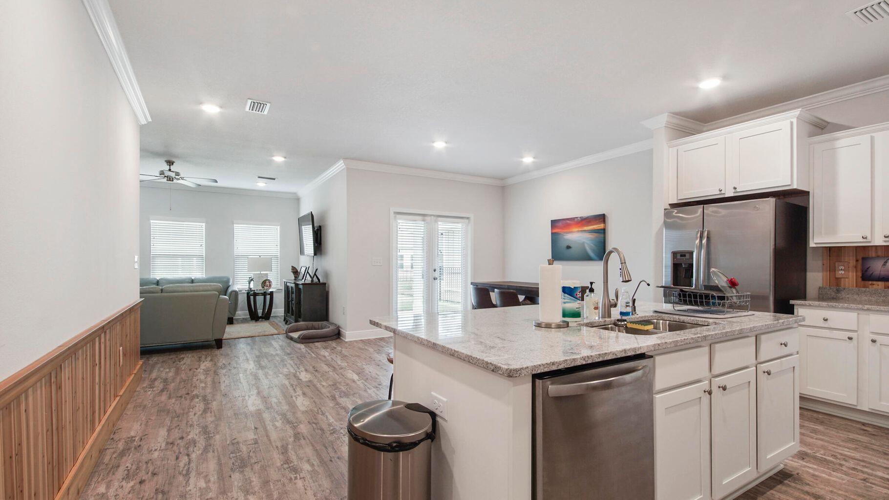 HAMMOCK BAY - FIREFLY - Residential Lease