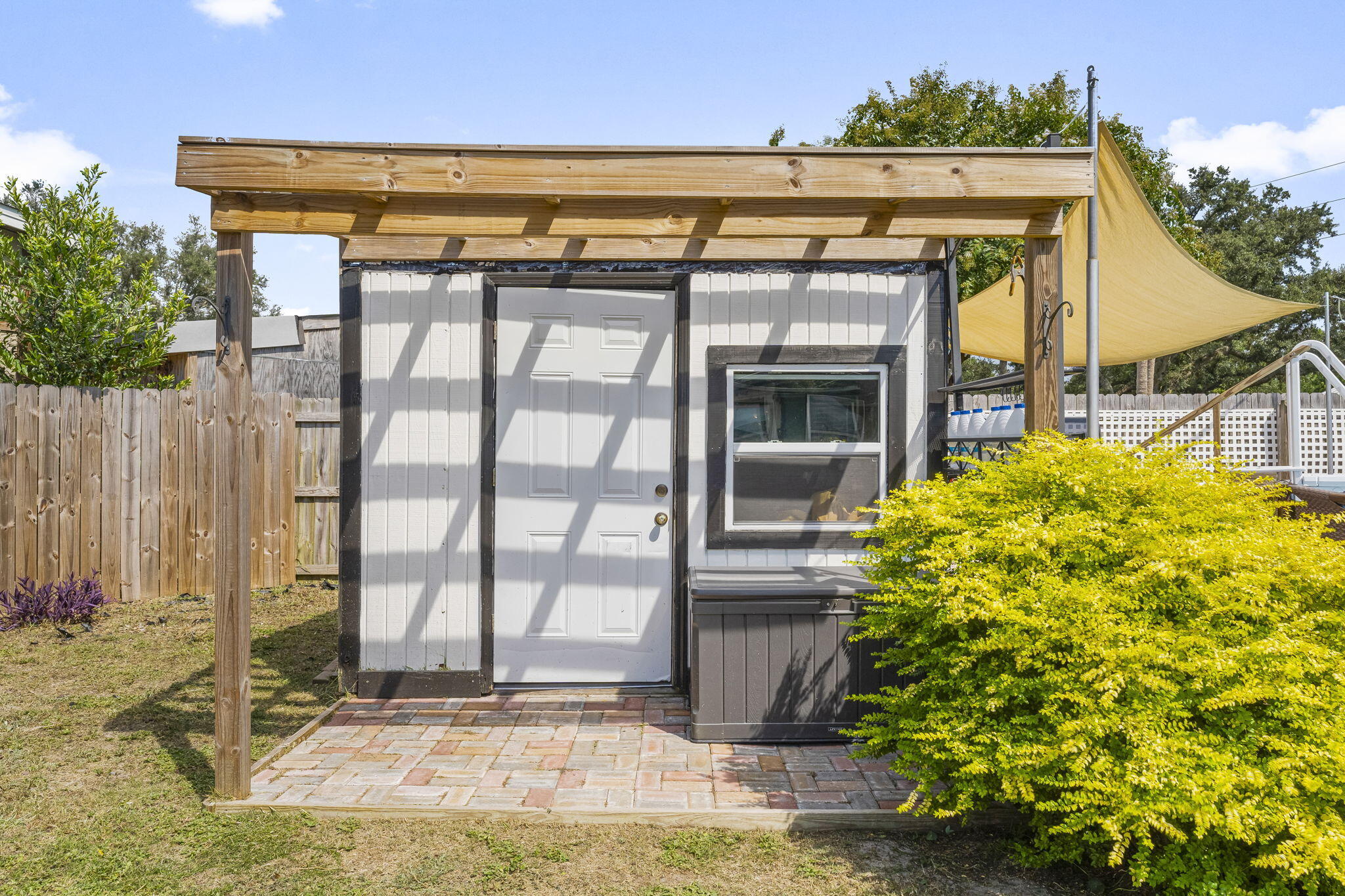 WOODLAWN UNIT 1 - Residential