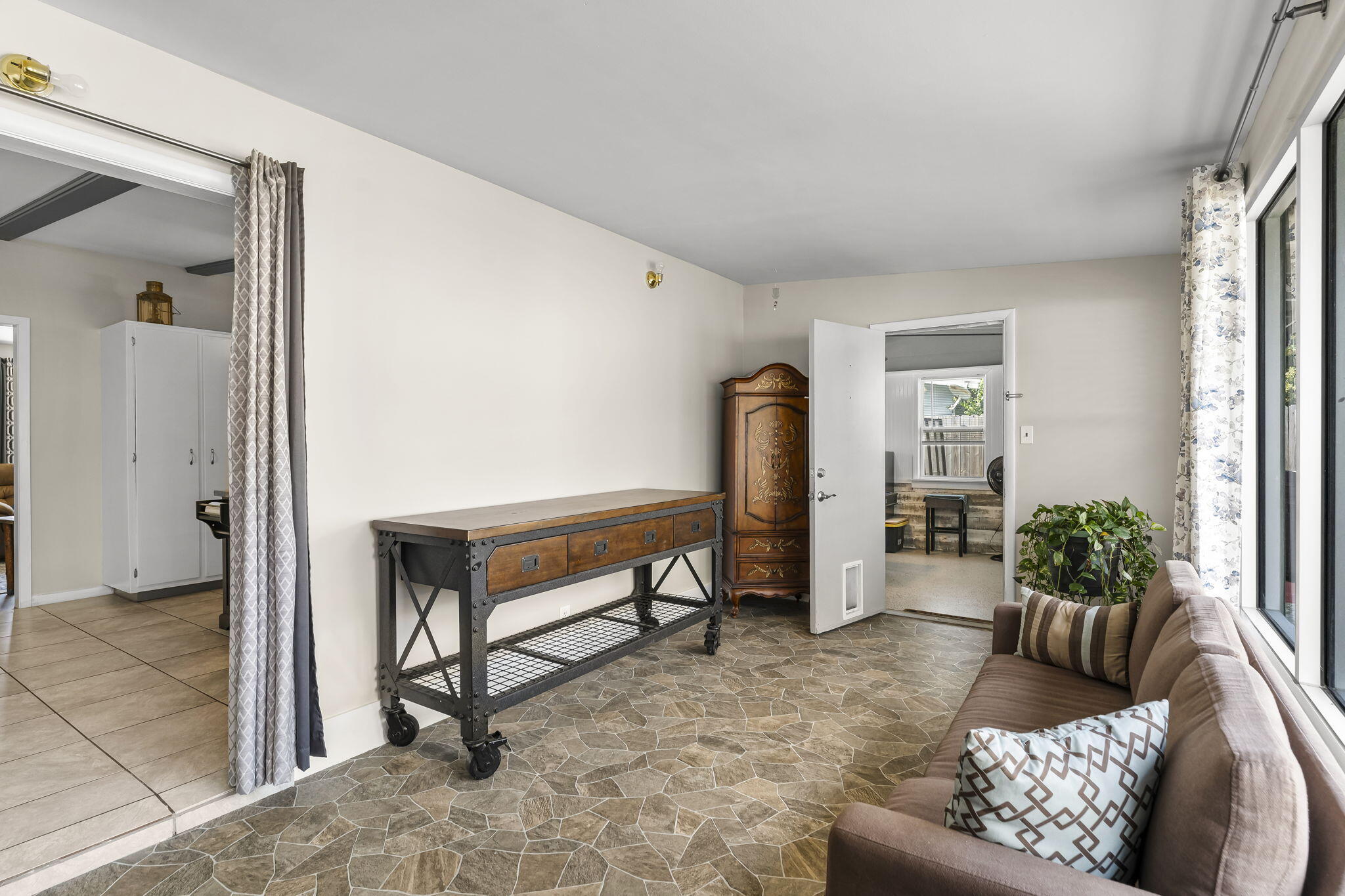 WOODLAWN UNIT 1 - Residential