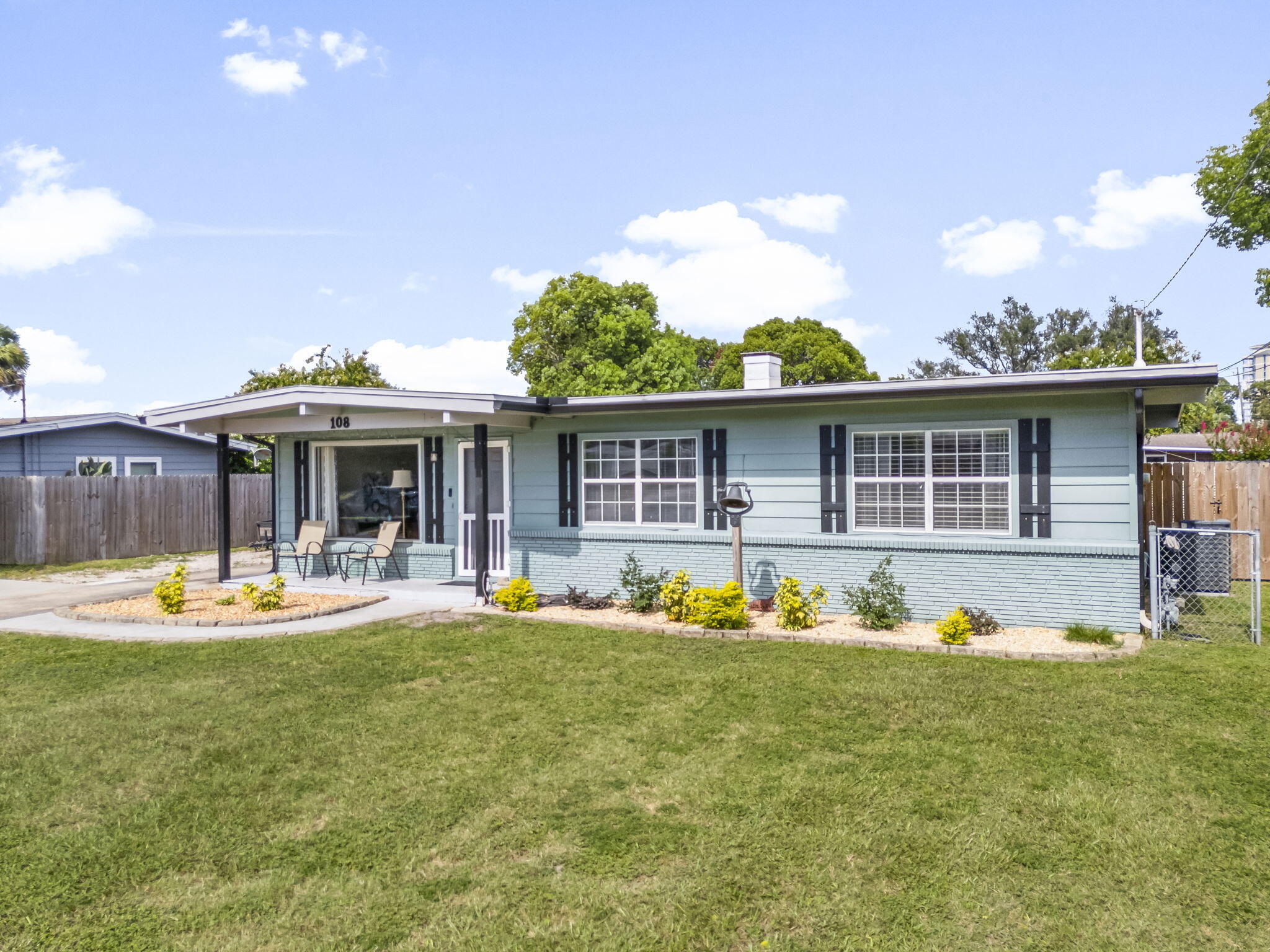 WOODLAWN UNIT 1 - Residential