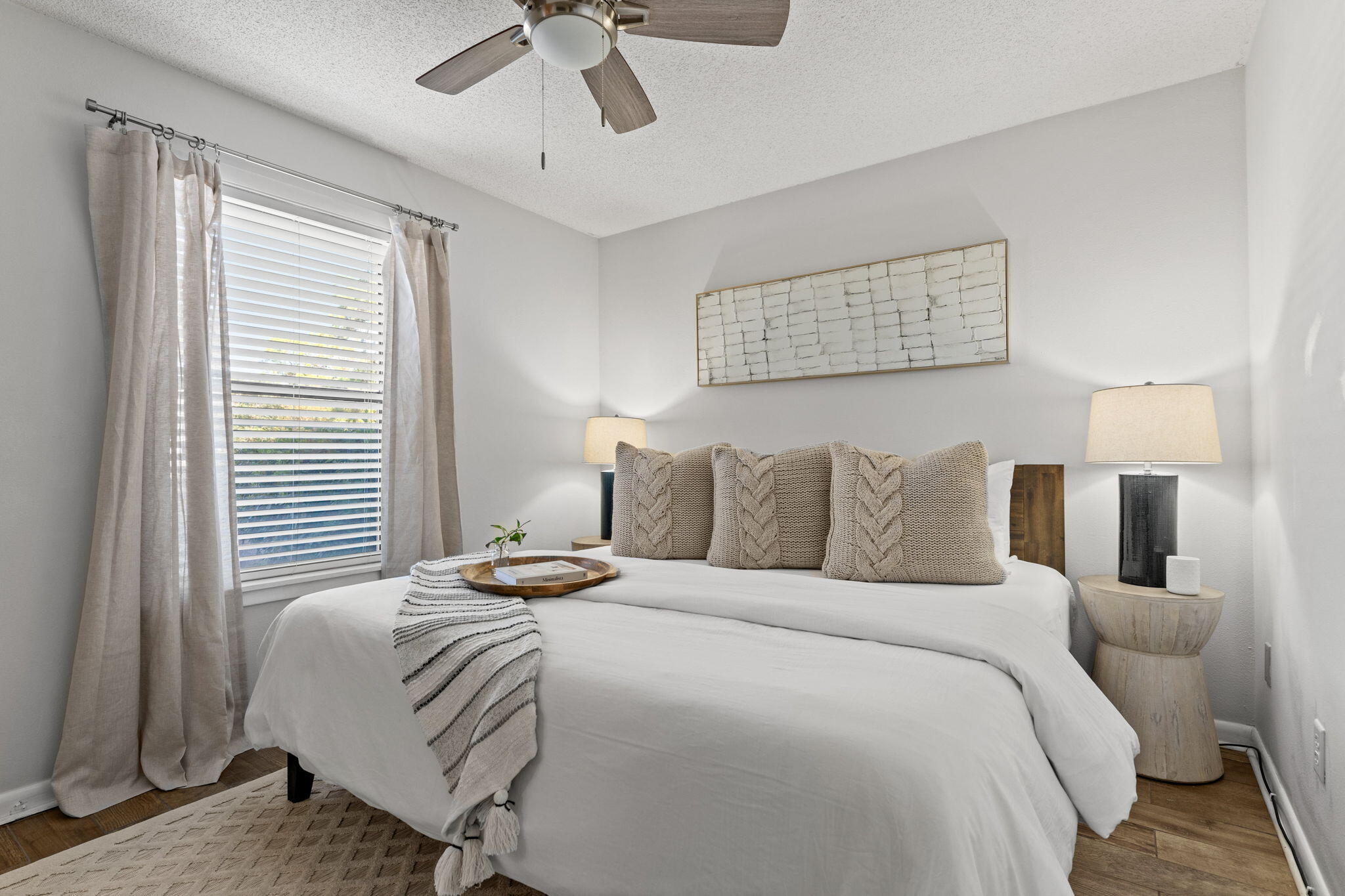 BEACHWOOD VILLAS CONDO PH 2 - Residential
